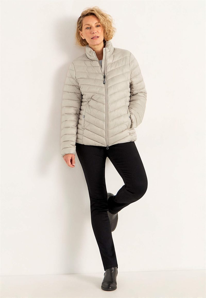 Praktisk, stilfuld letvægtsjakke