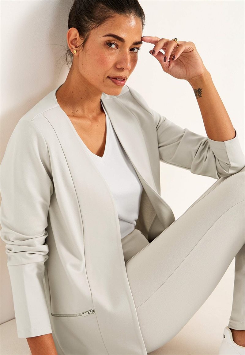 Stilren habitjakke i Punto di Roma jersey Lisa