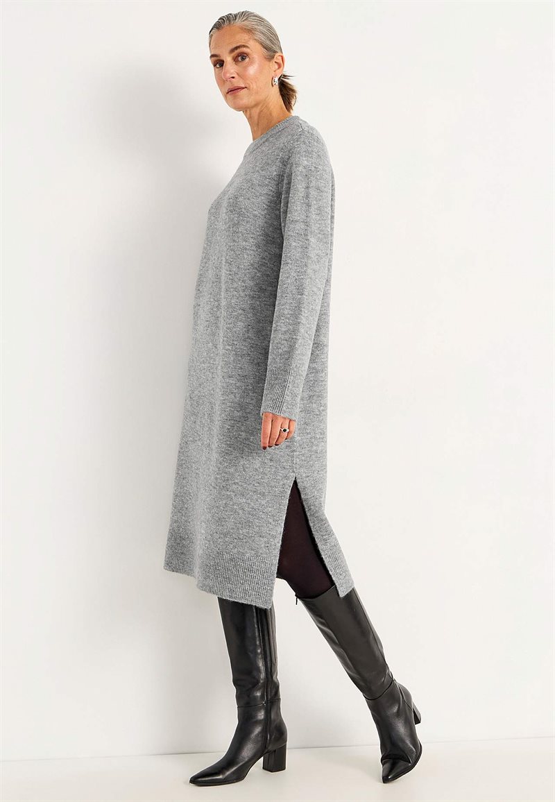 Strikket, blød kjole