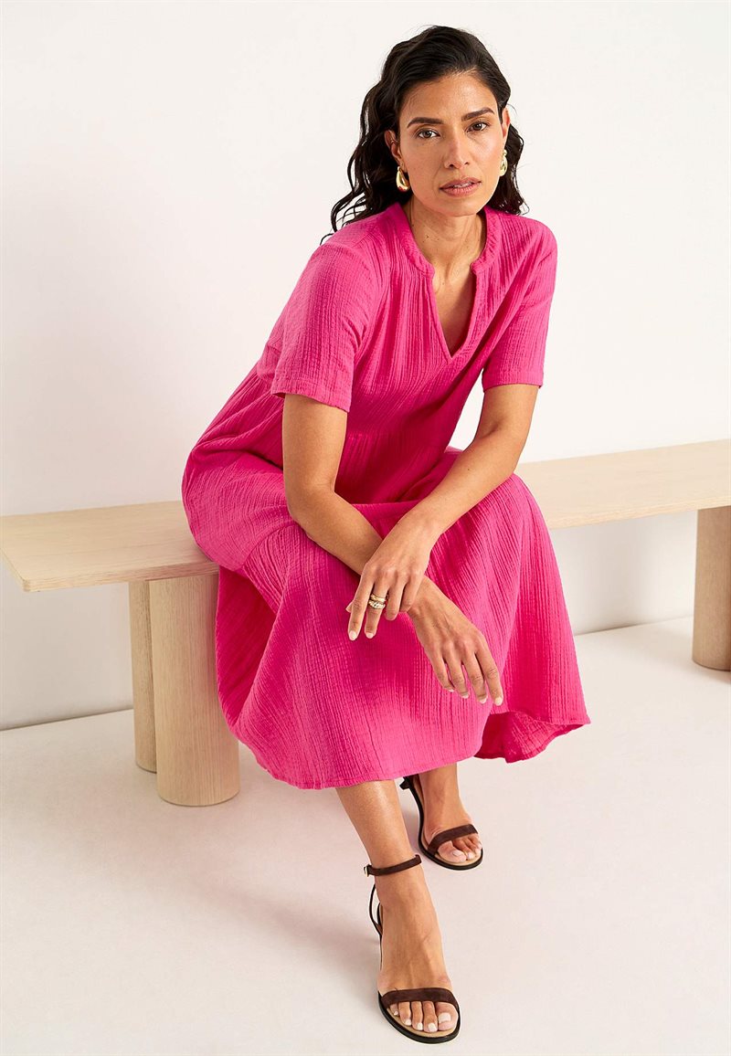 Kjole i rynket bomuld