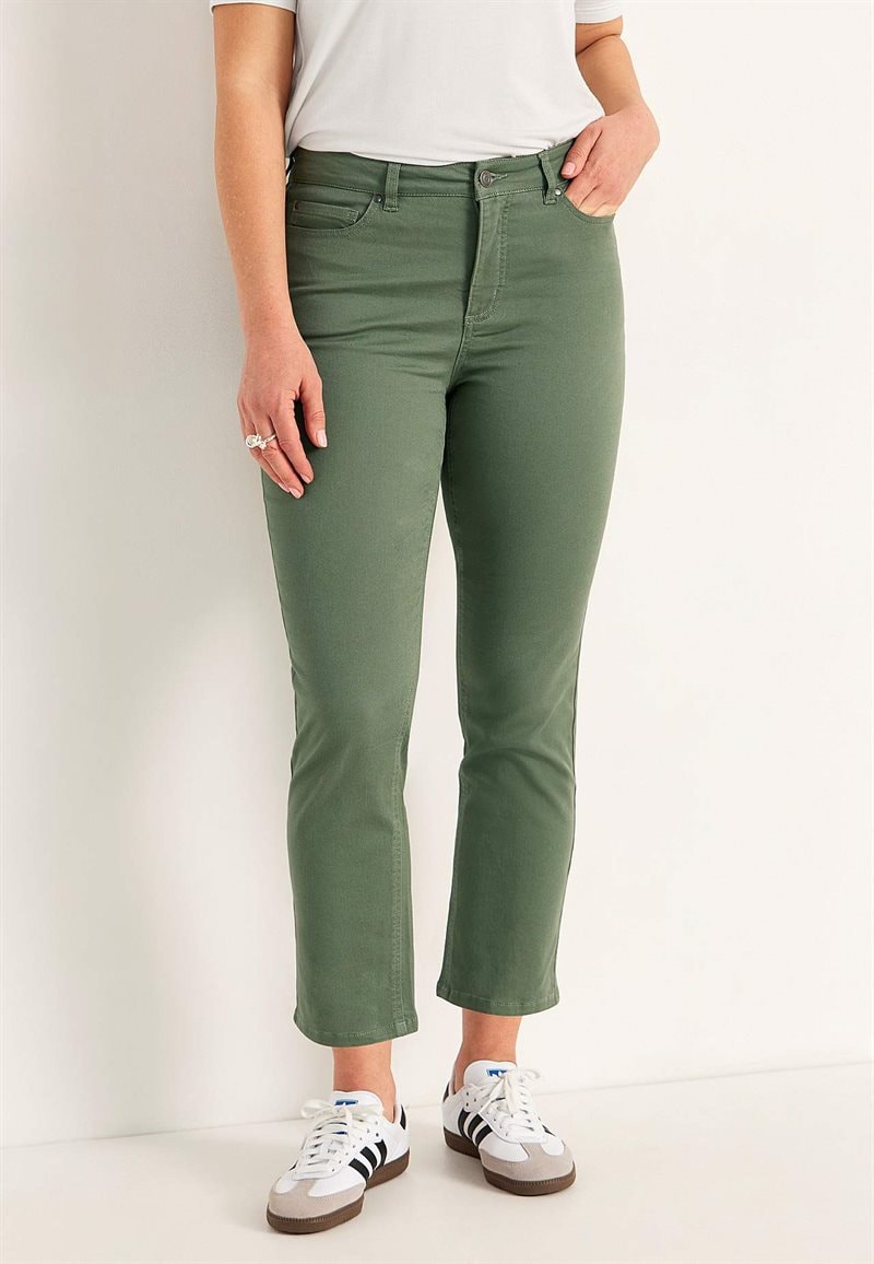 Lidt slankeree ankeljeans