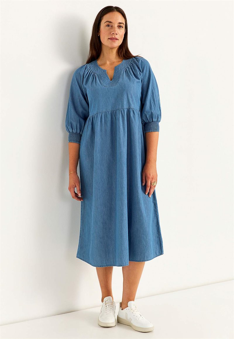 Let, luftig cowboykjole