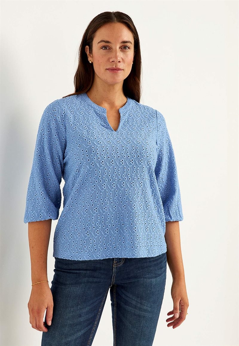 Jerseytop med broderet hulmønster