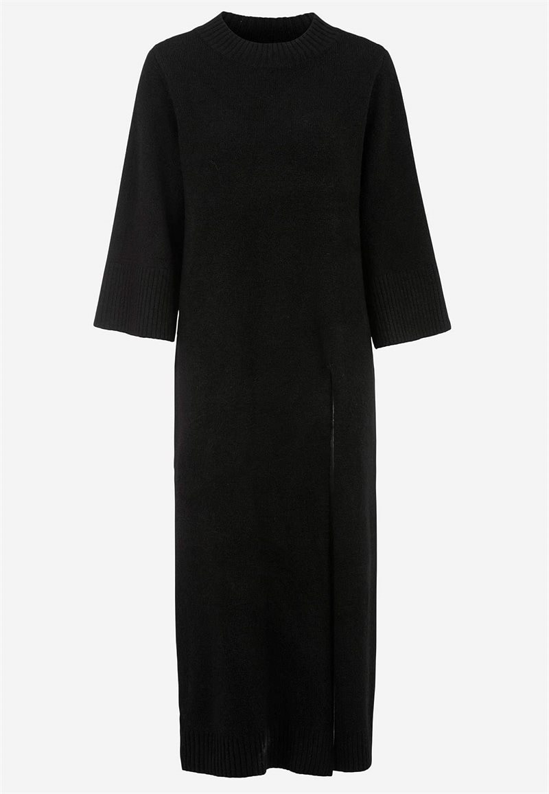 Strikket kjole med høj slids