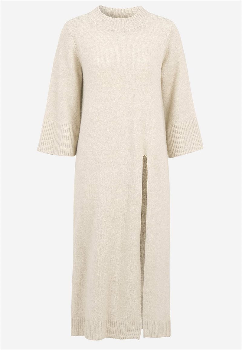 Strikket kjole med høj slids