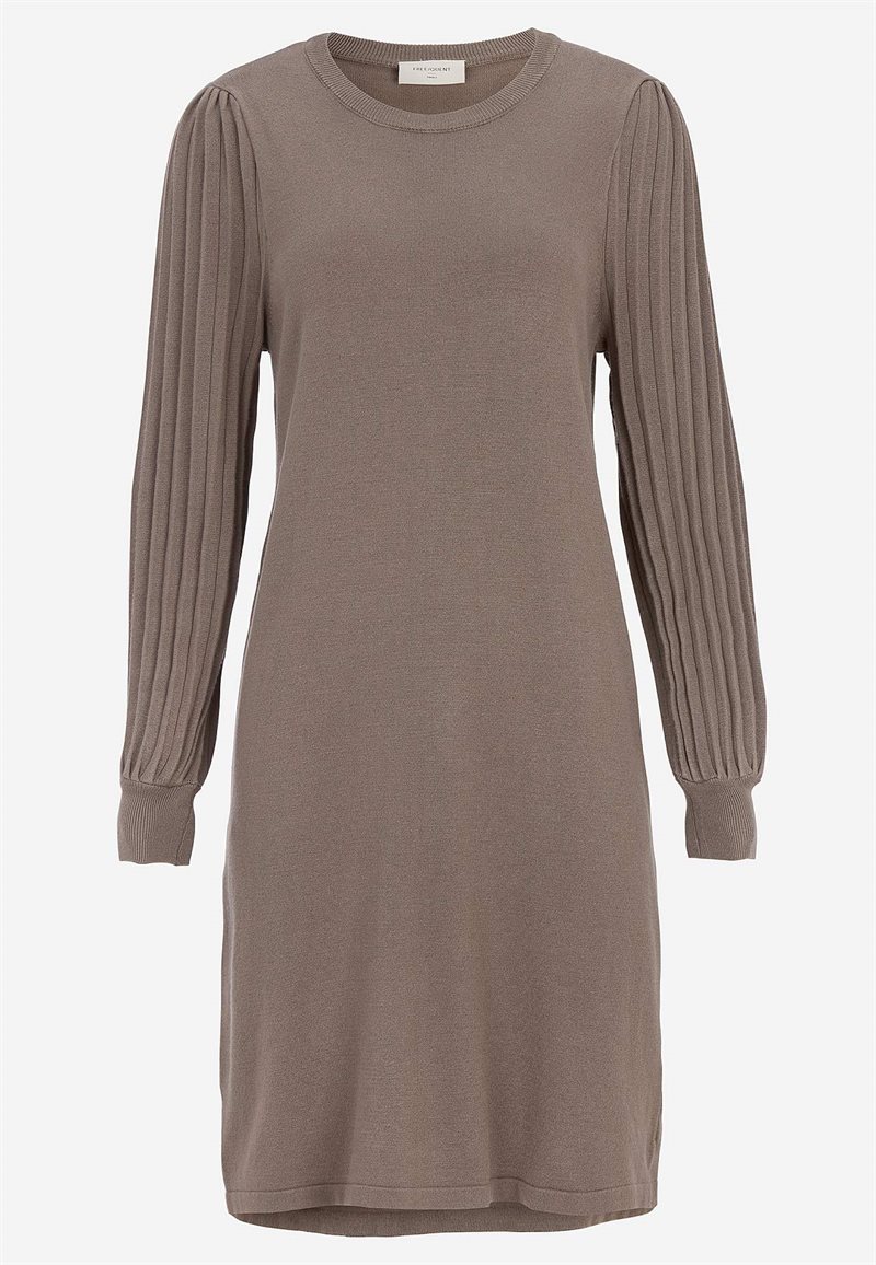 Fintstrikket kjole med plisserede ærmer