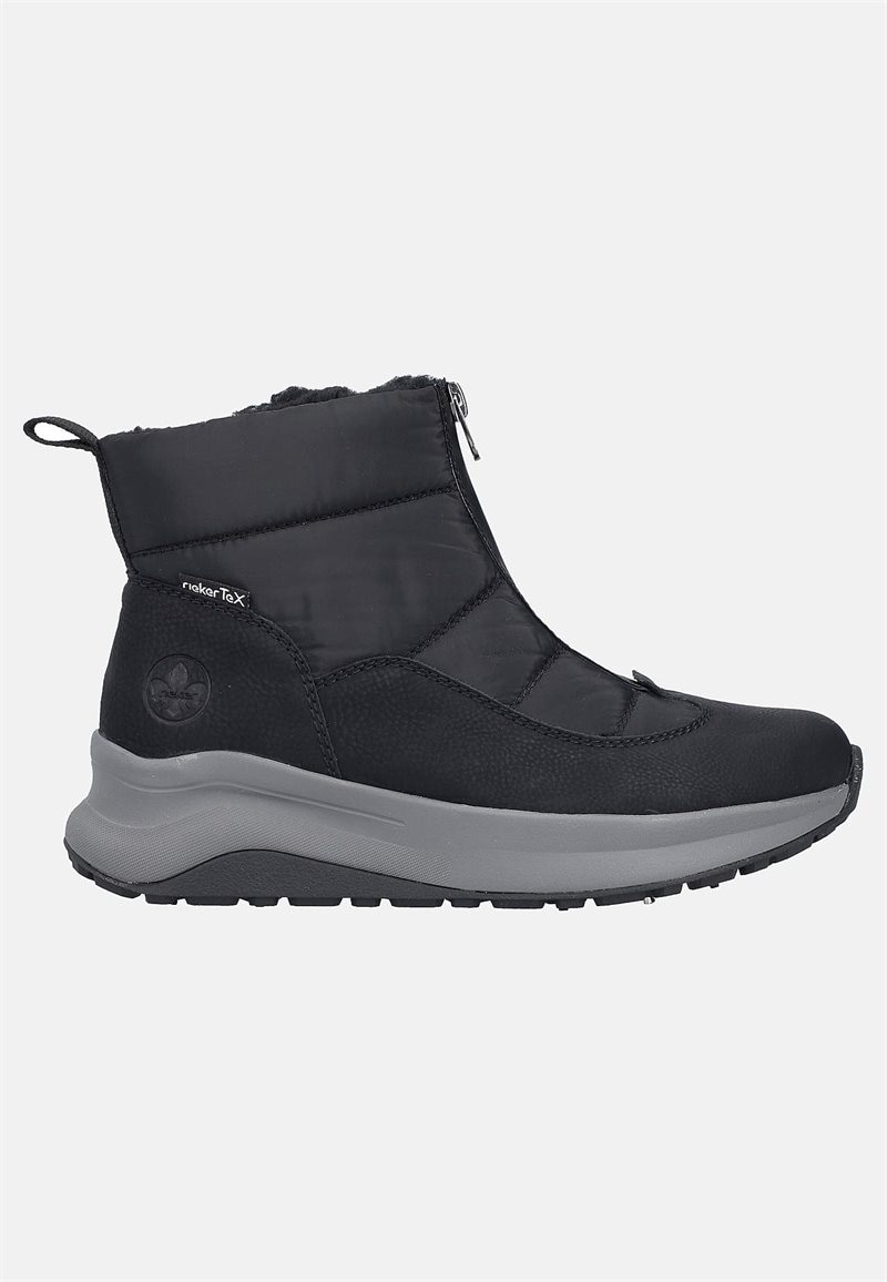 Foret ankelstøvle med crampons