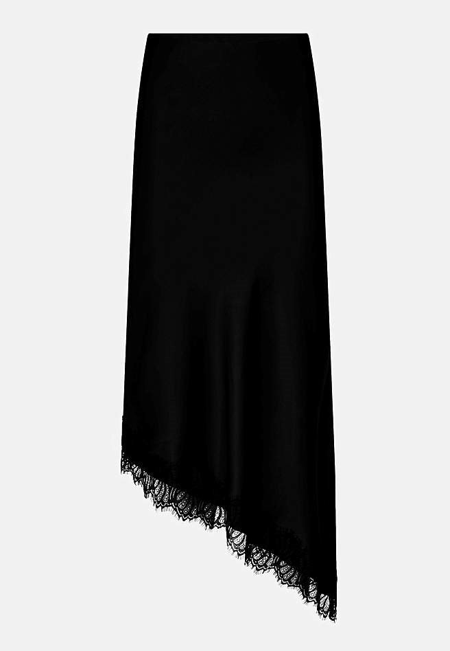 Asymmetrisk satinkjole med blondekant