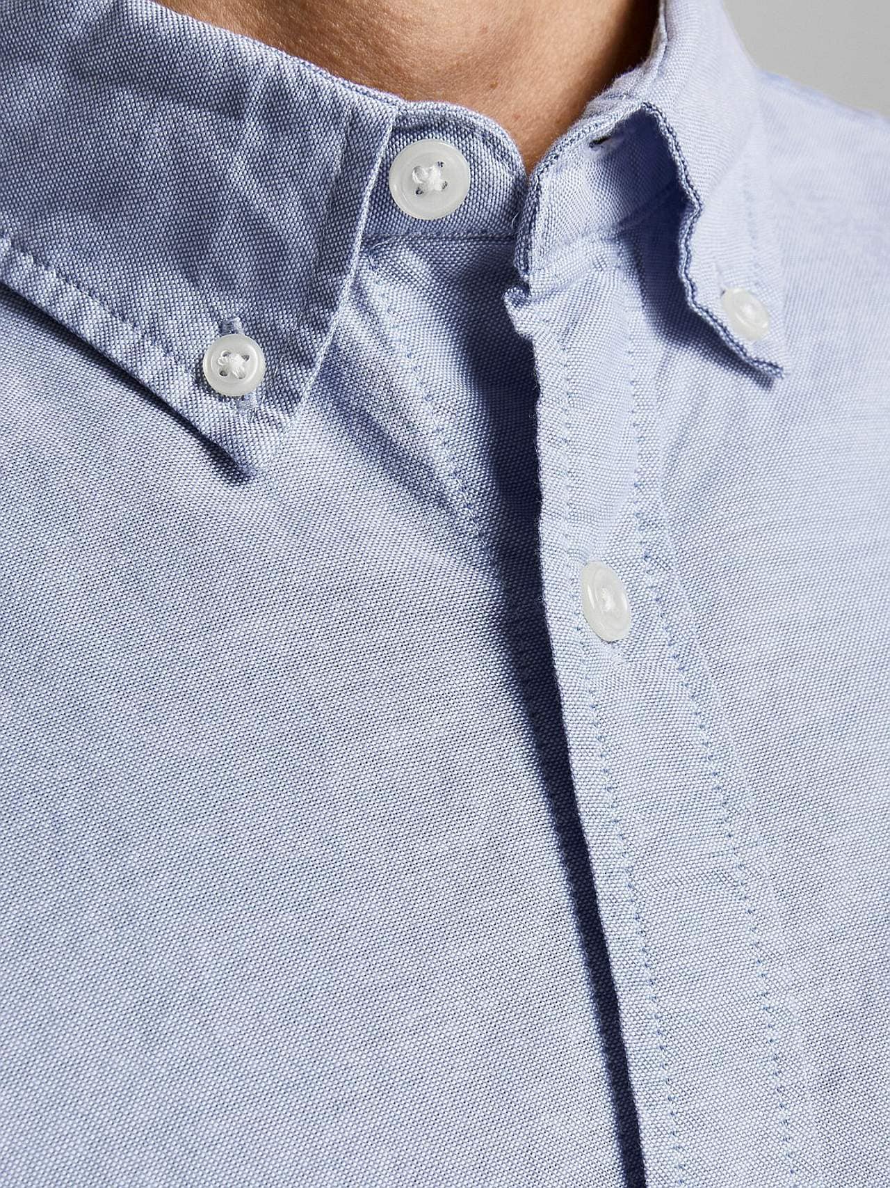 Stilren skjorte med button down flip