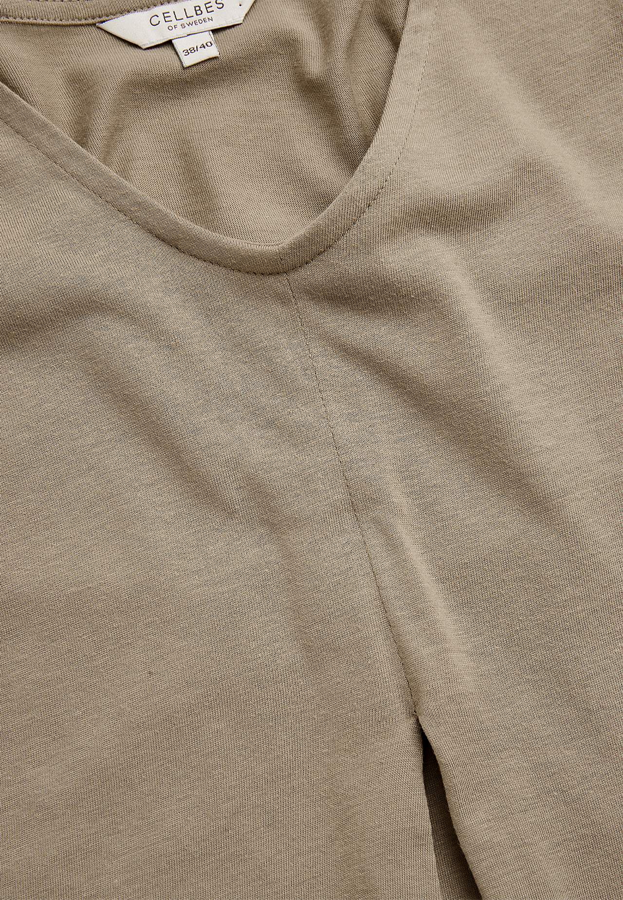 V-udskåret jerseytop