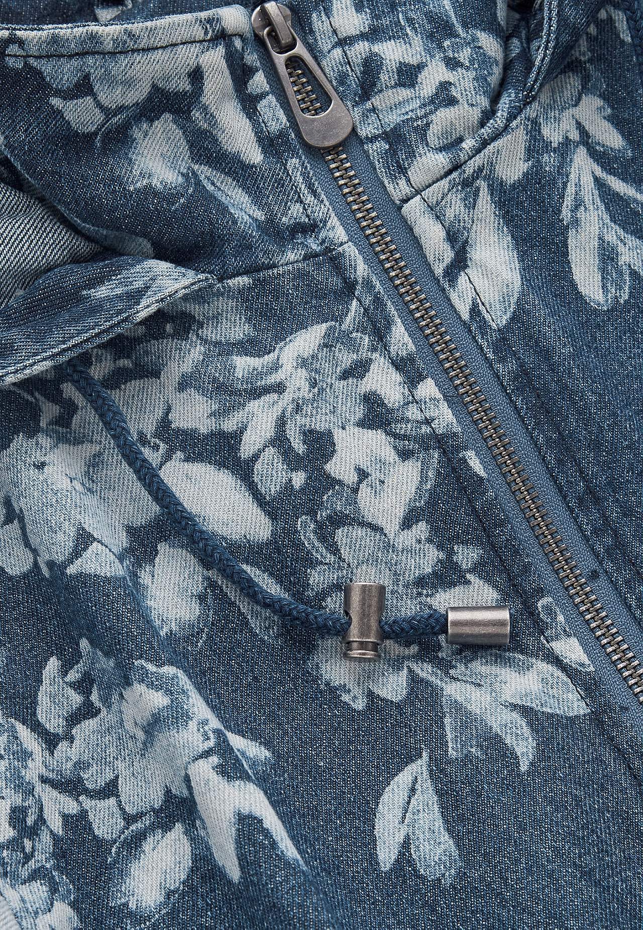 Mønstret parka i denim