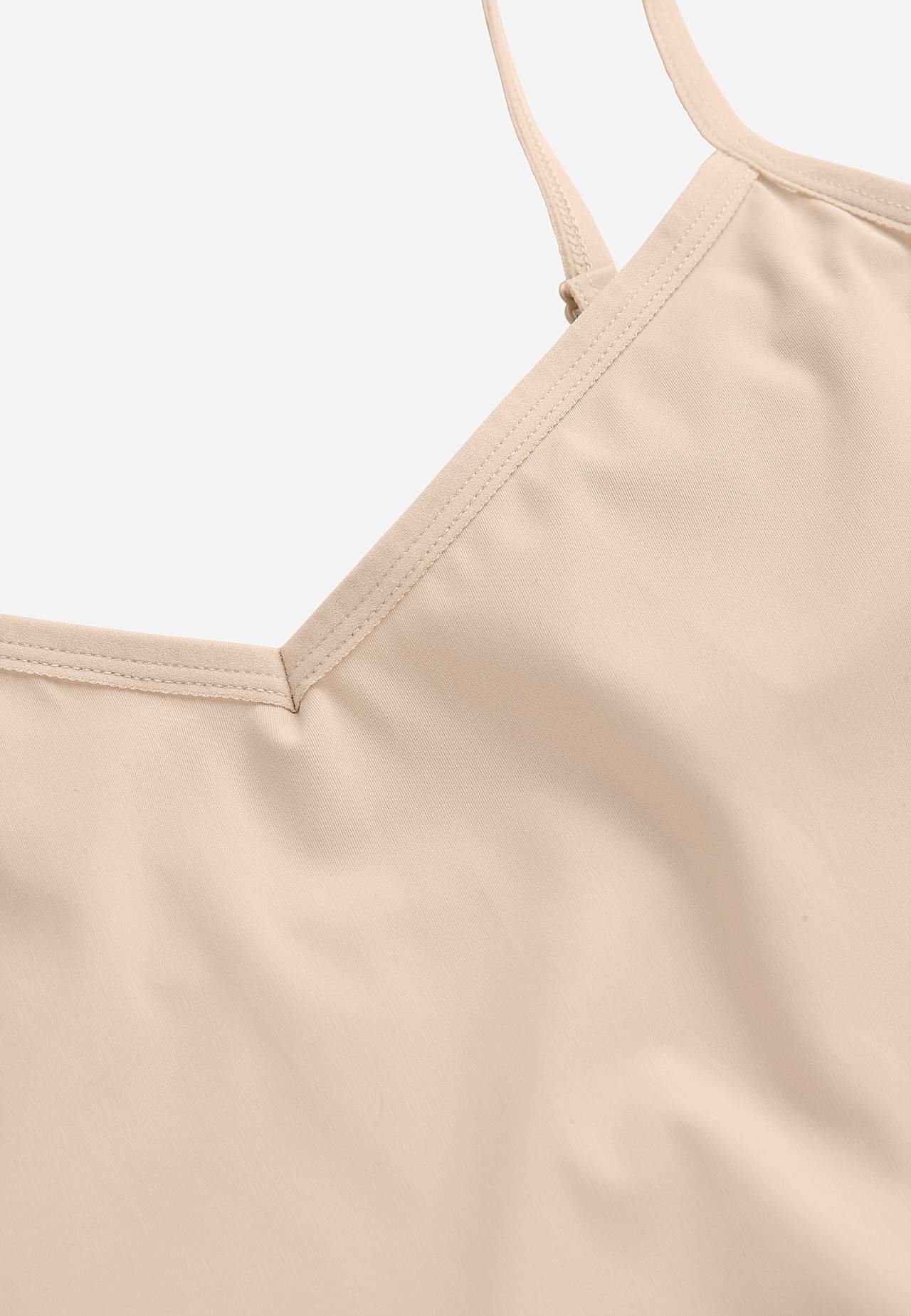 Underkjole med shaping-effekt