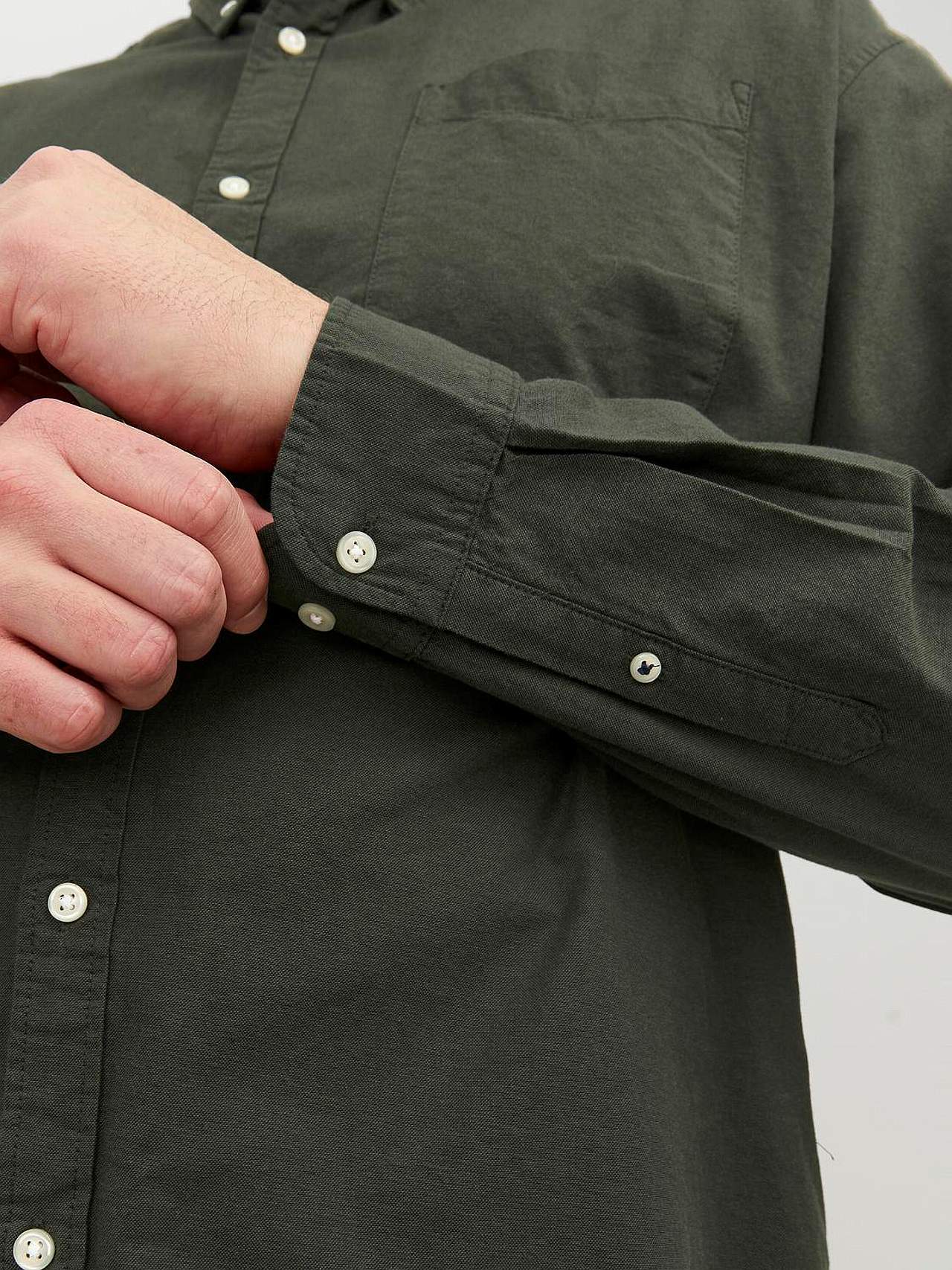 Stilren skjorte med button down-krave