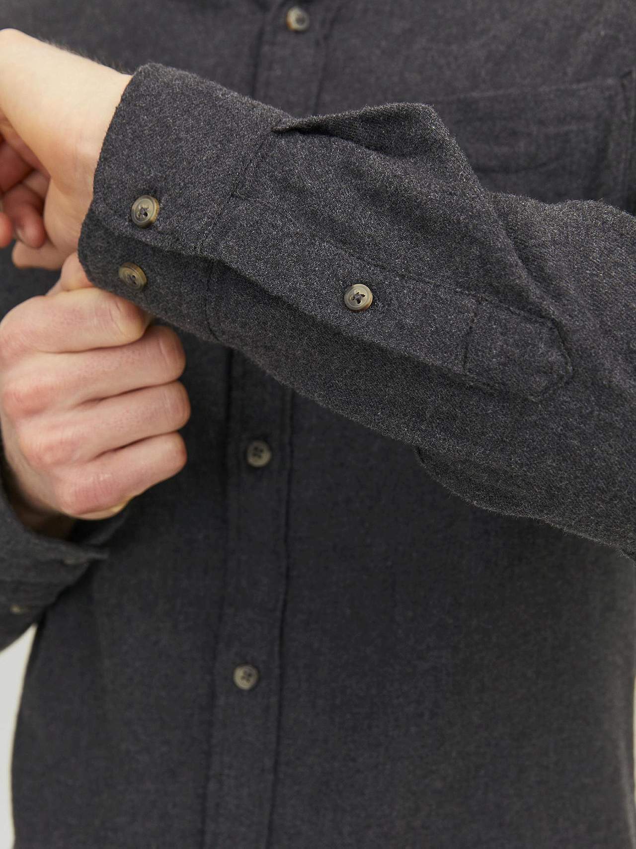 Stilren skjorte med button down flip