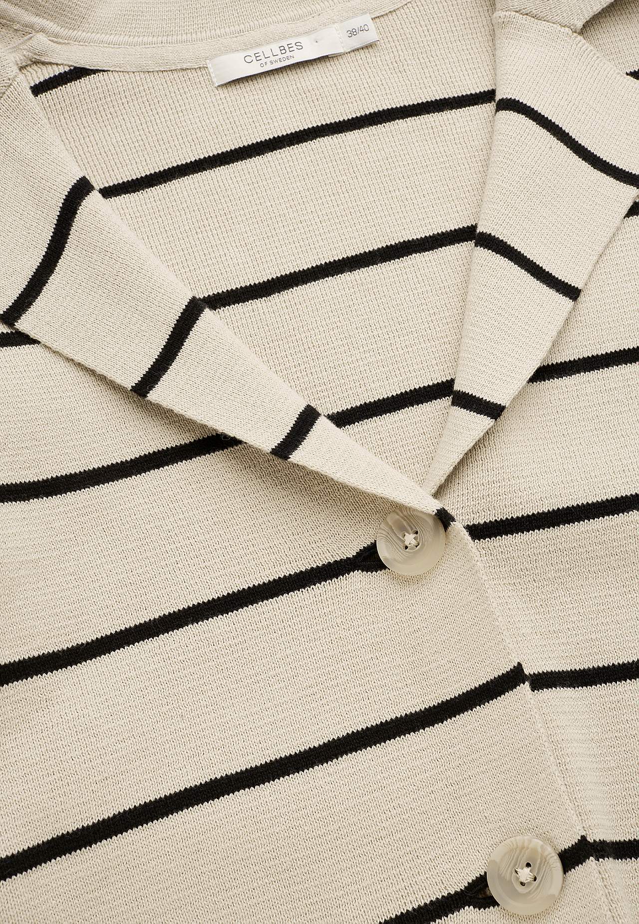 Cardigan med knapper