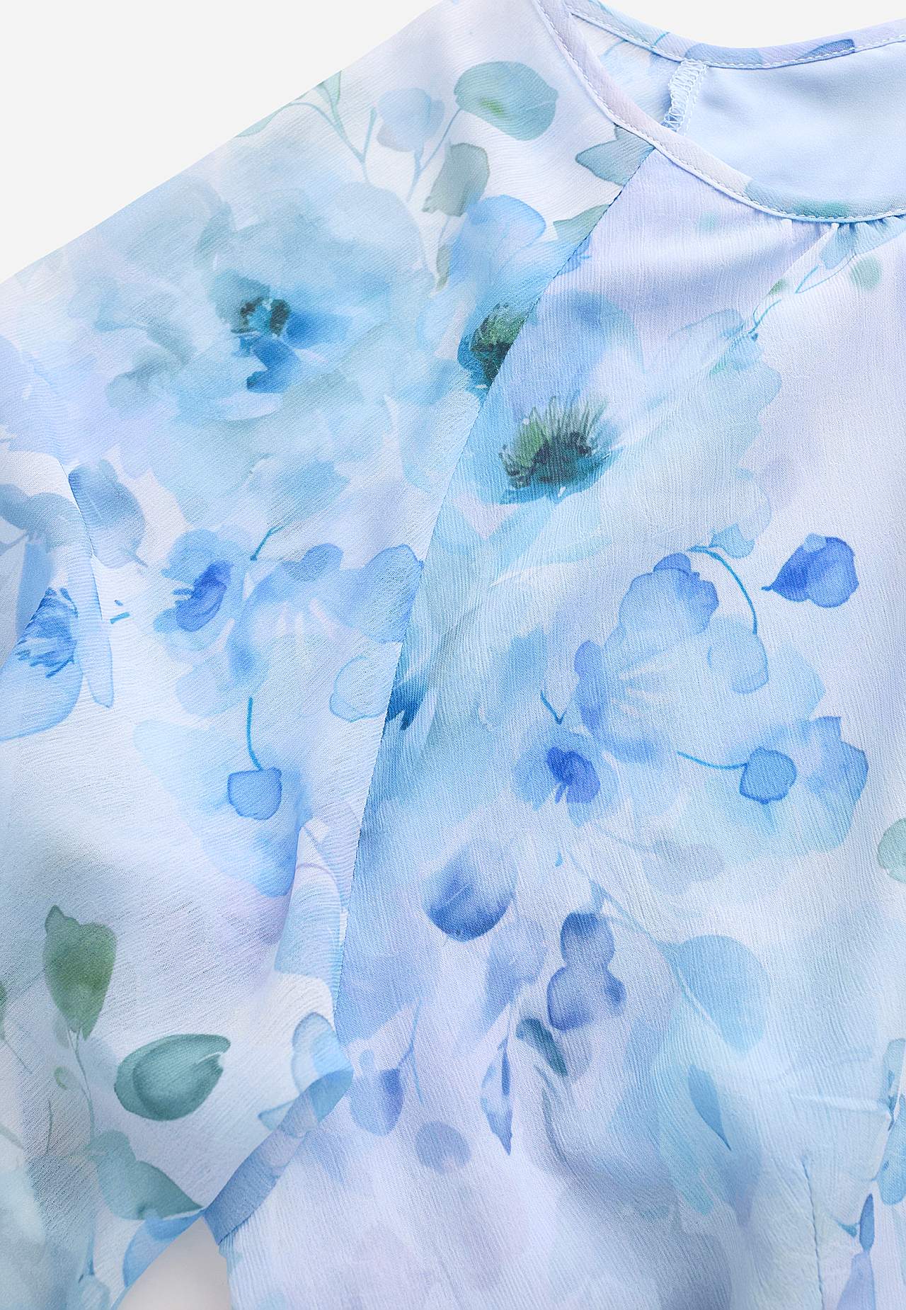 Blomstret chiffon kjole