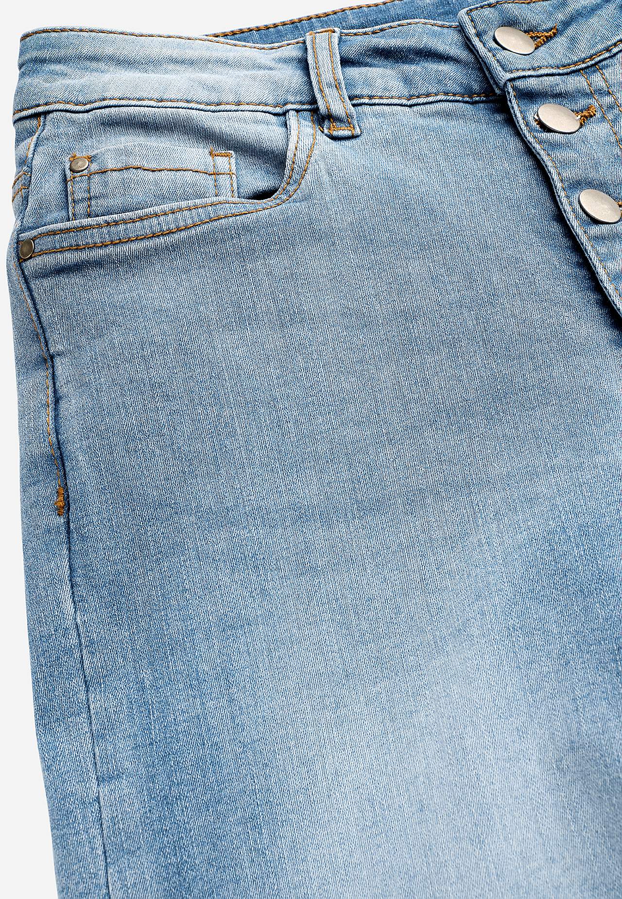 Crop jeans med knaplukning