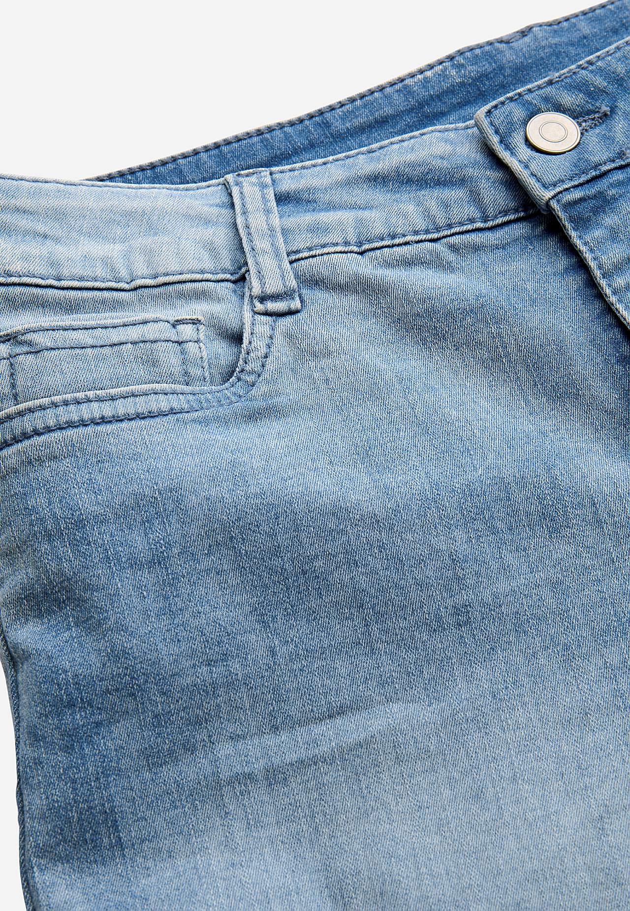 Denimshorts med komfortabelt stræk