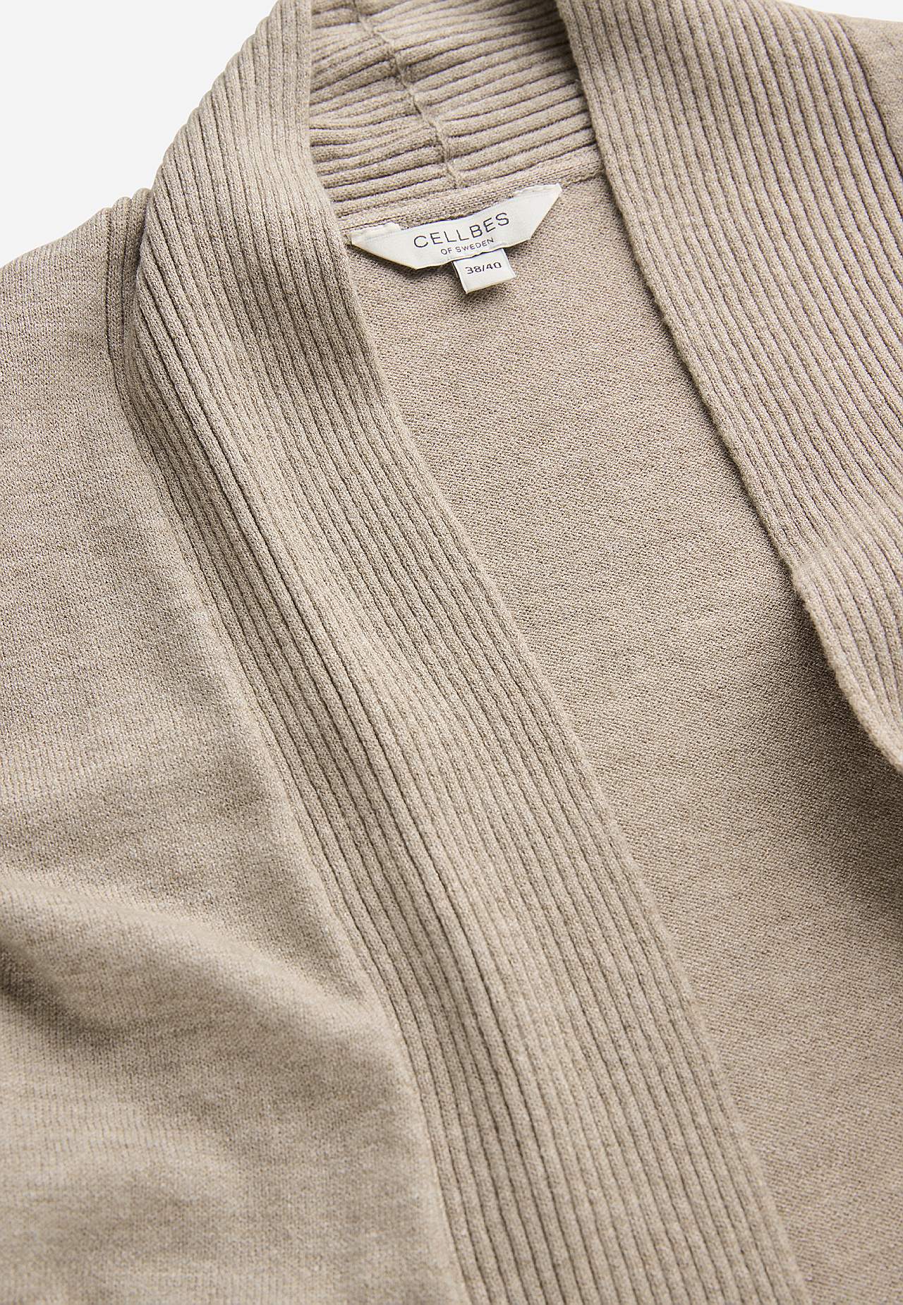 Fintstrikket cardigan