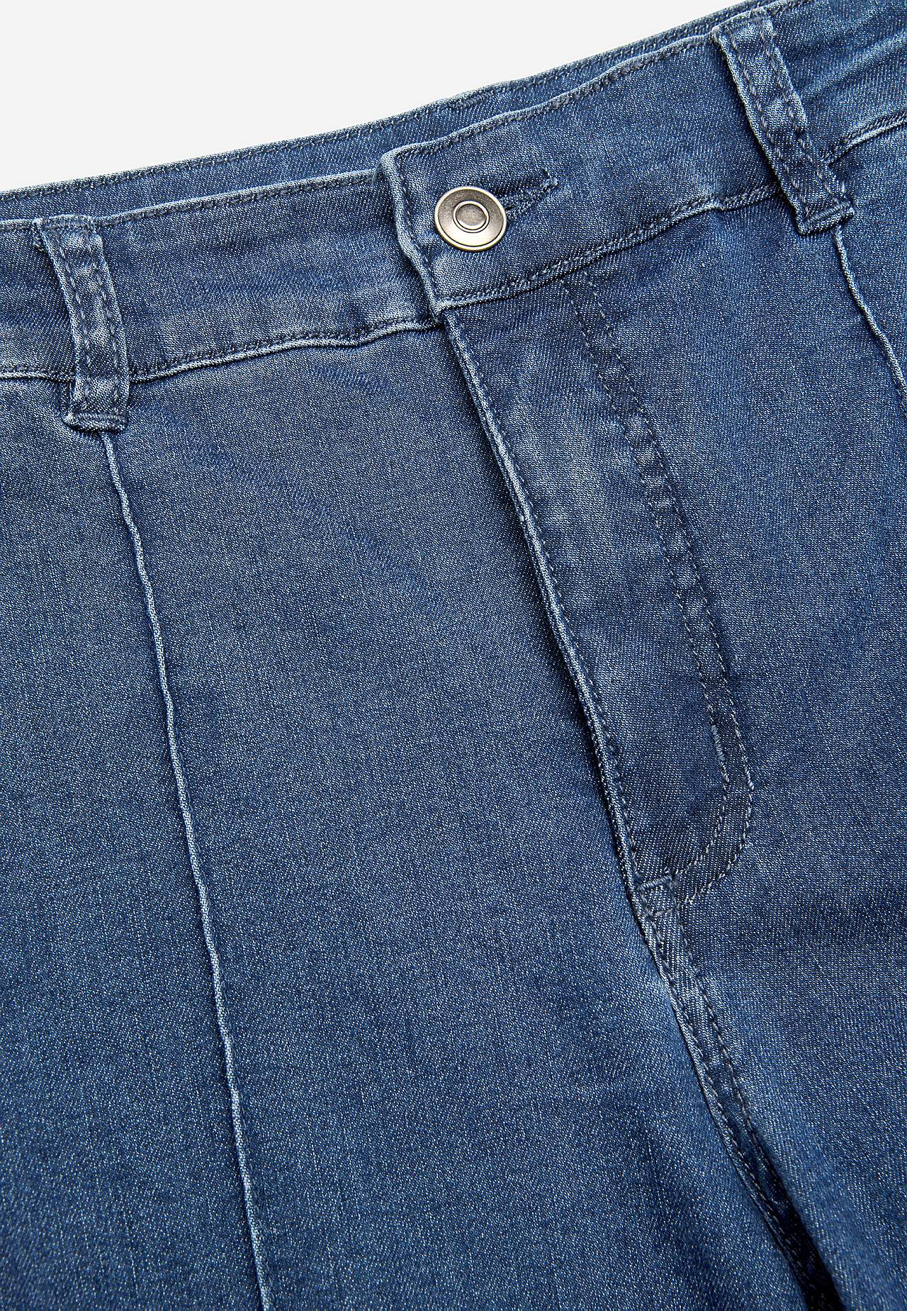 Brede jeans med syede pressefolder Mia