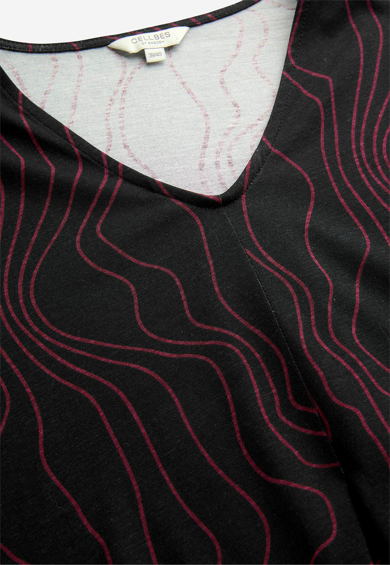V-udskåret jerseykjole