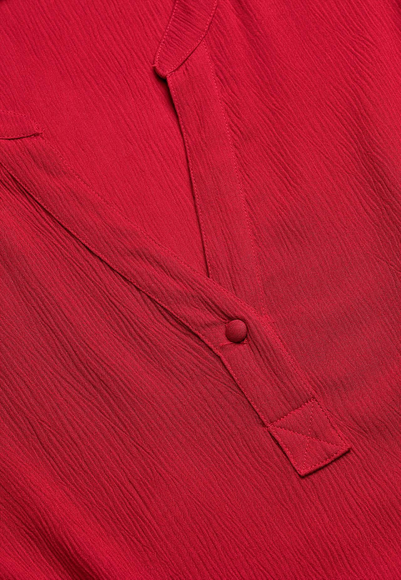 Kreppet bluse
