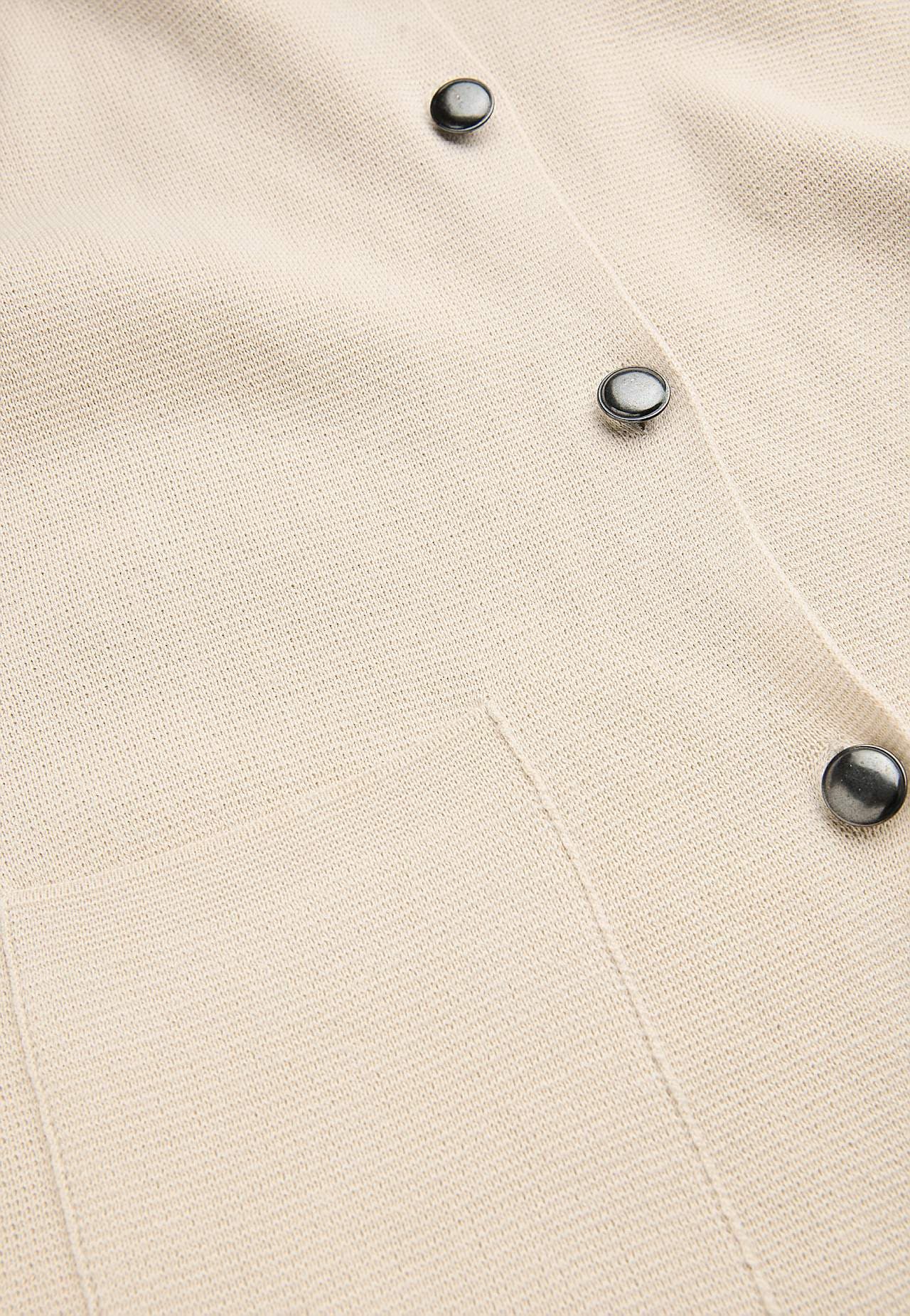 Cardigan med knapper
