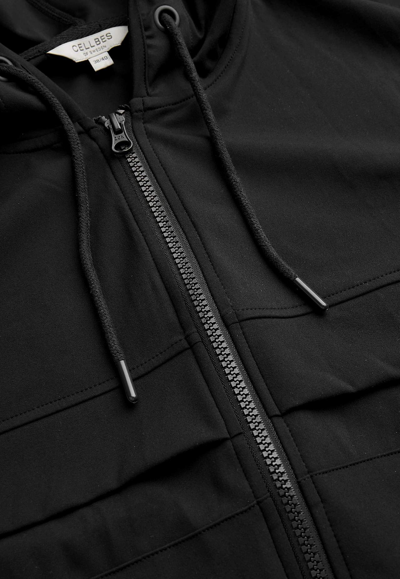 Alsidig jakke med hætte Daria