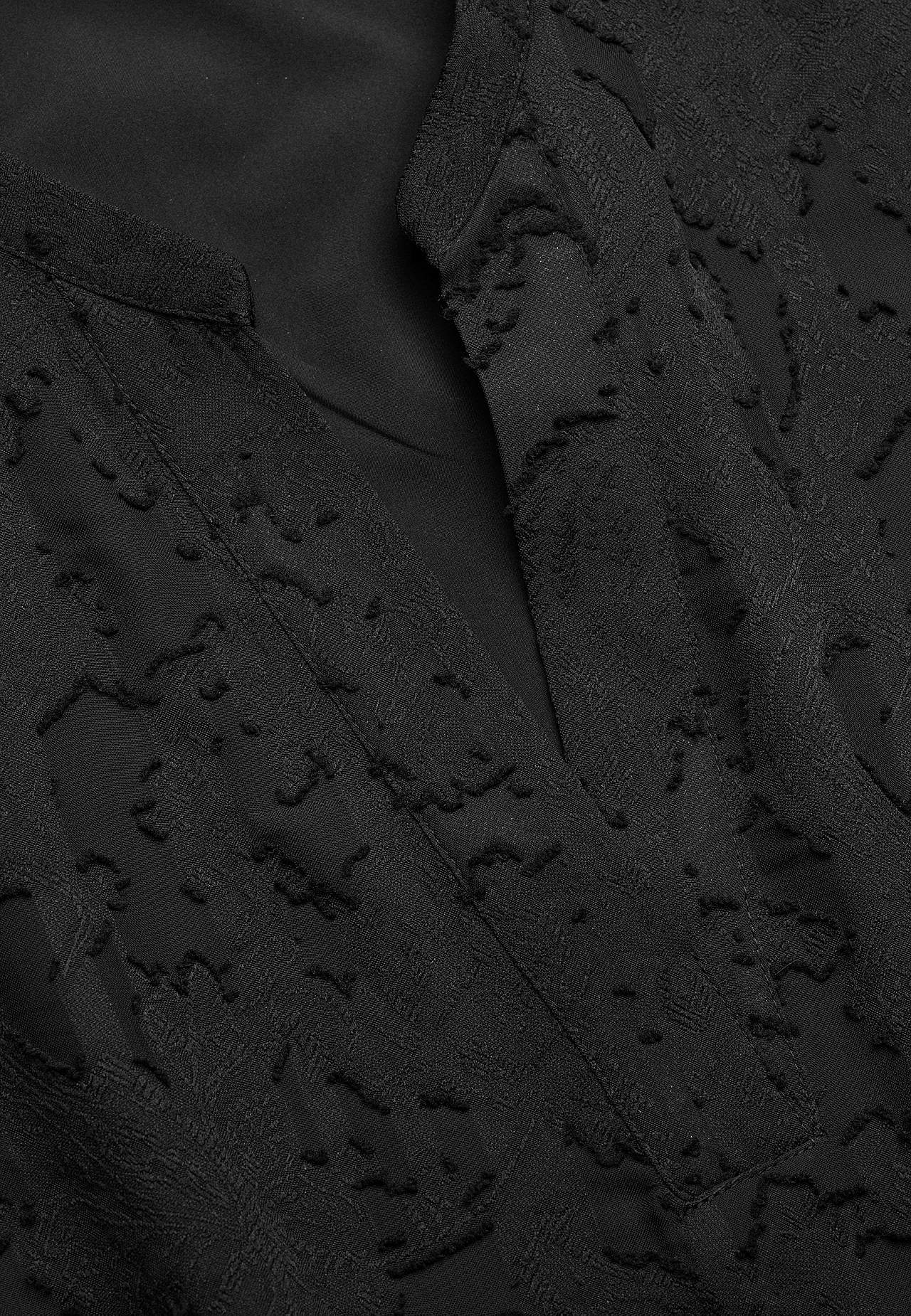 Jacquardvævet, næsten gennemsigtig kjole