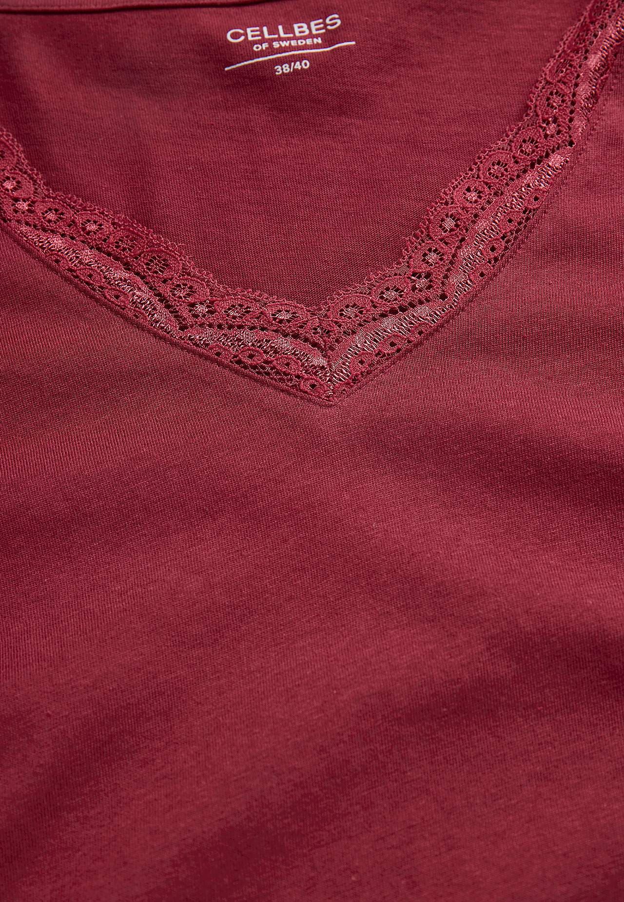 Lang natkjole med blondekant