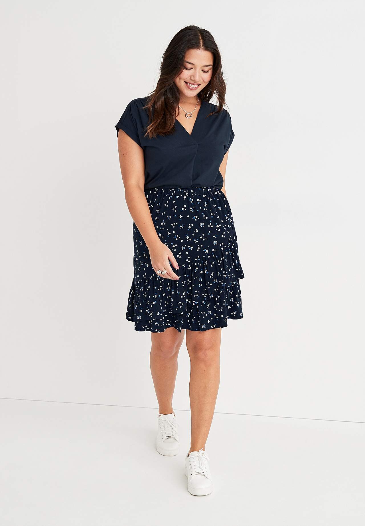 Jerseynederdel med volanter