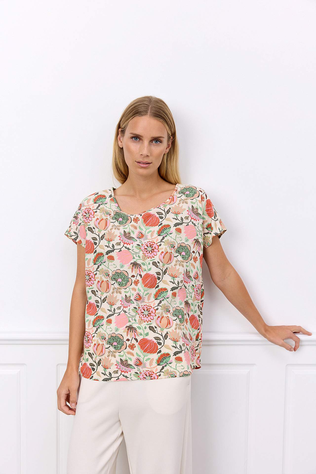 Bluse med kort ærme og et blomstermønster Sammy