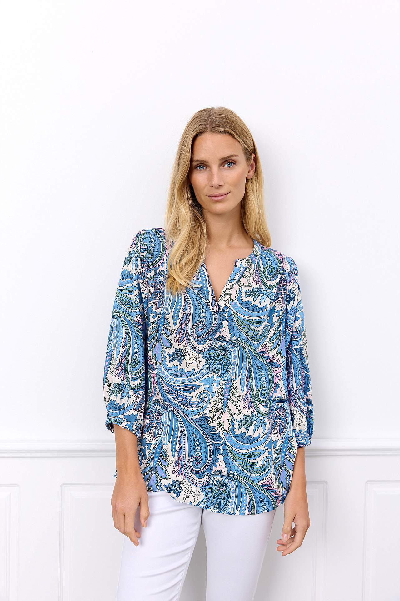 Bluse med et paisleymønster Donia