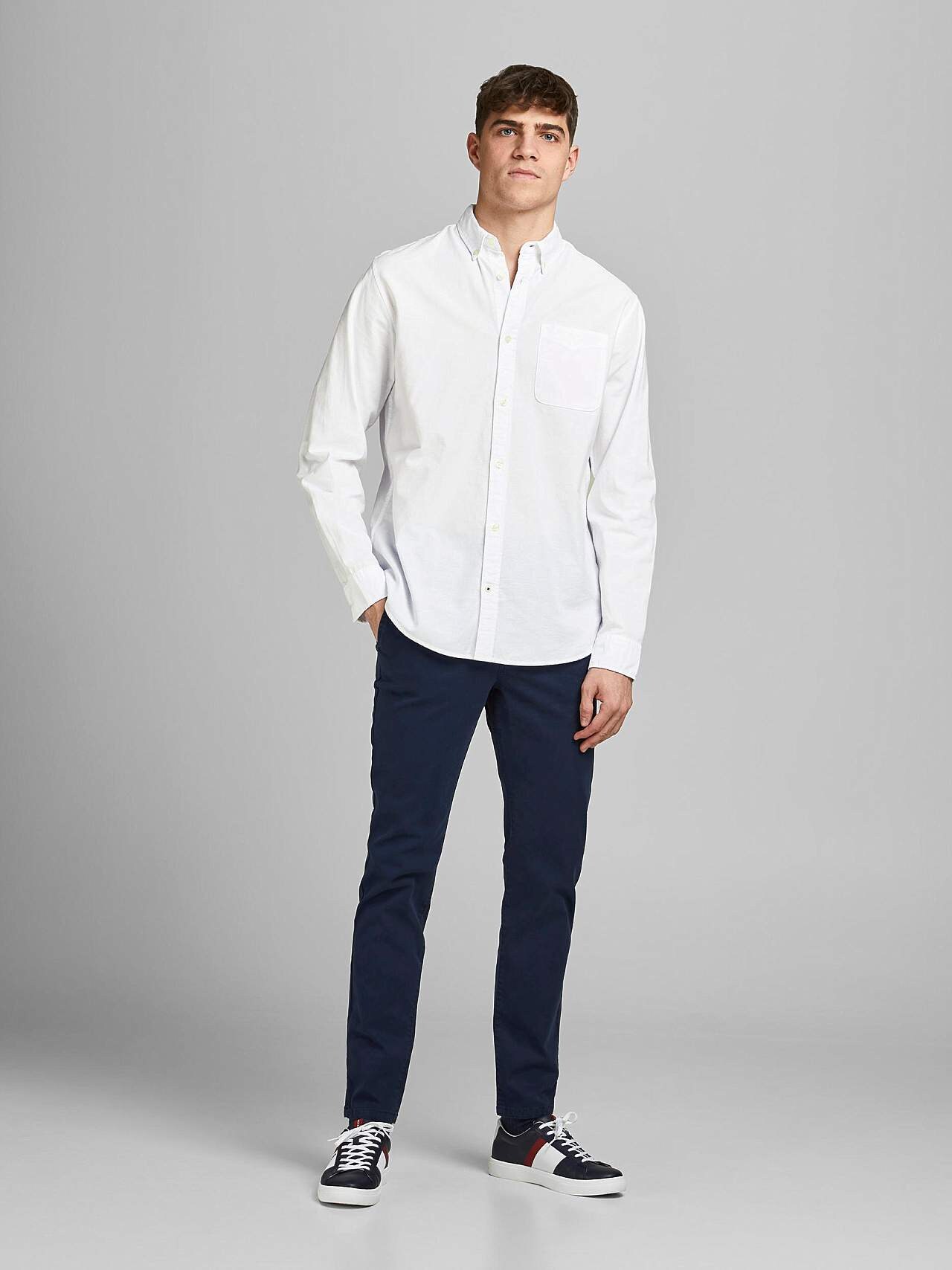 Stilren skjorte med button down flip