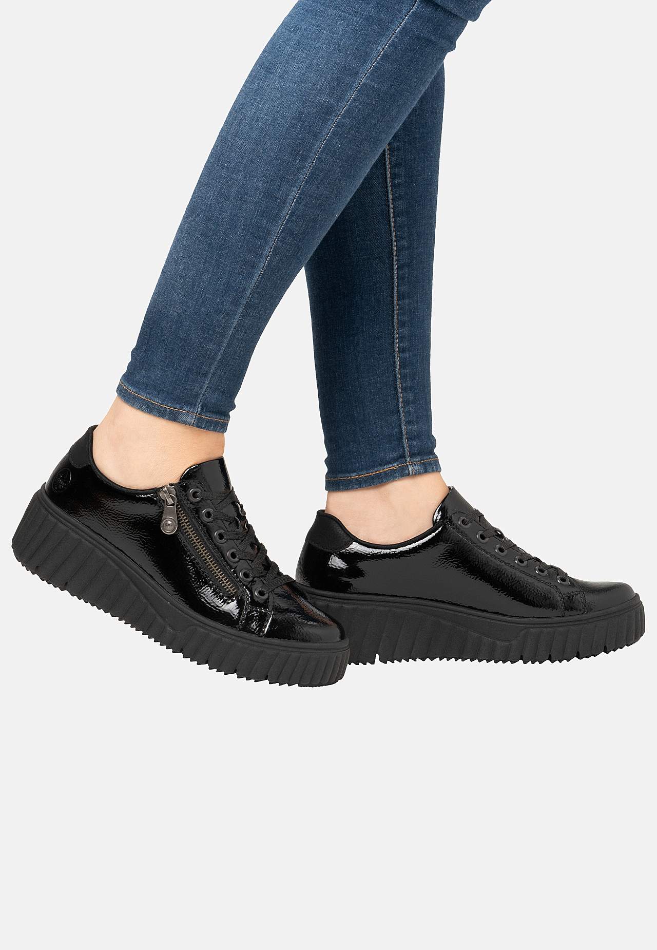 Patent sneaker i læder