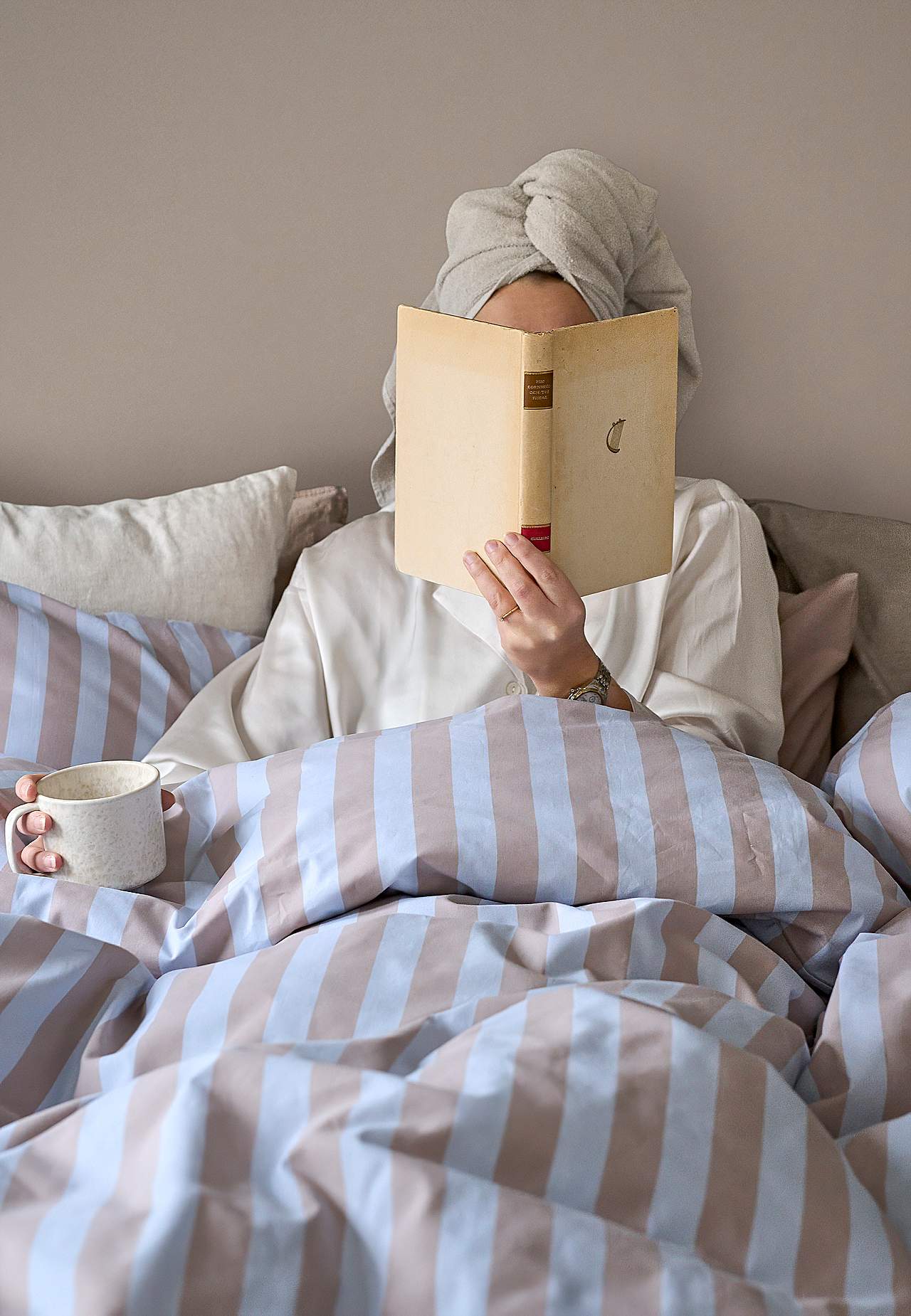 Stribet sengesæt 150x210 cm