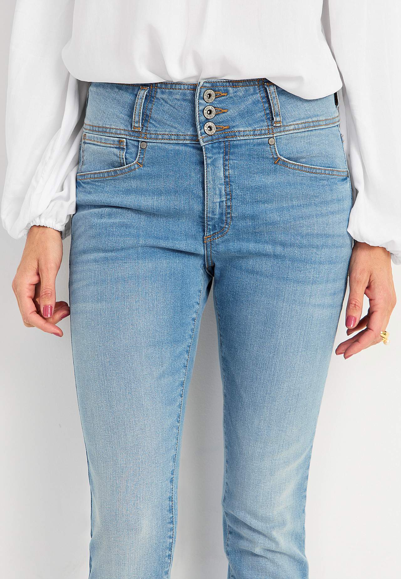 Lige jeans med høj talje