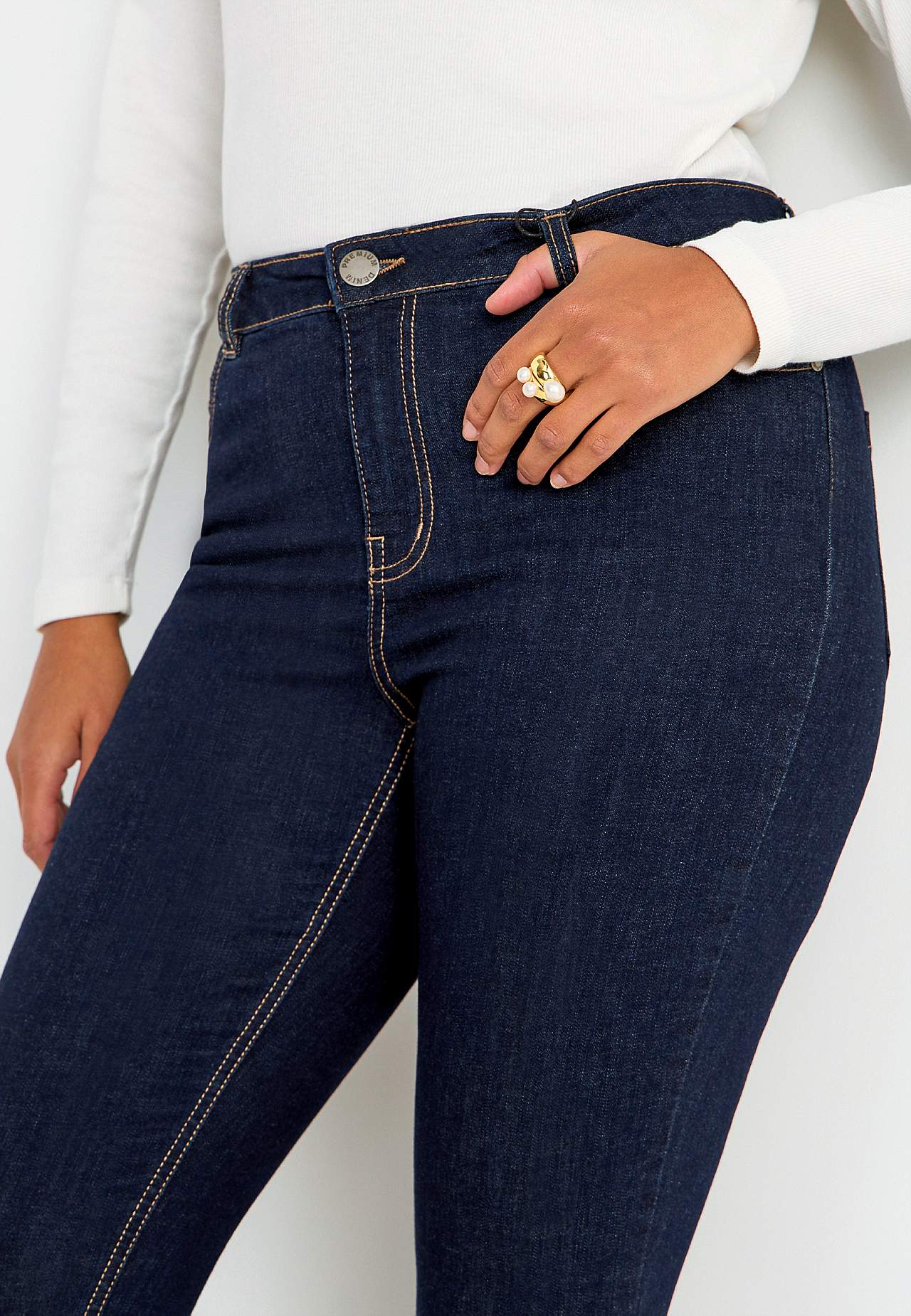 Jeans i denim med superstræk