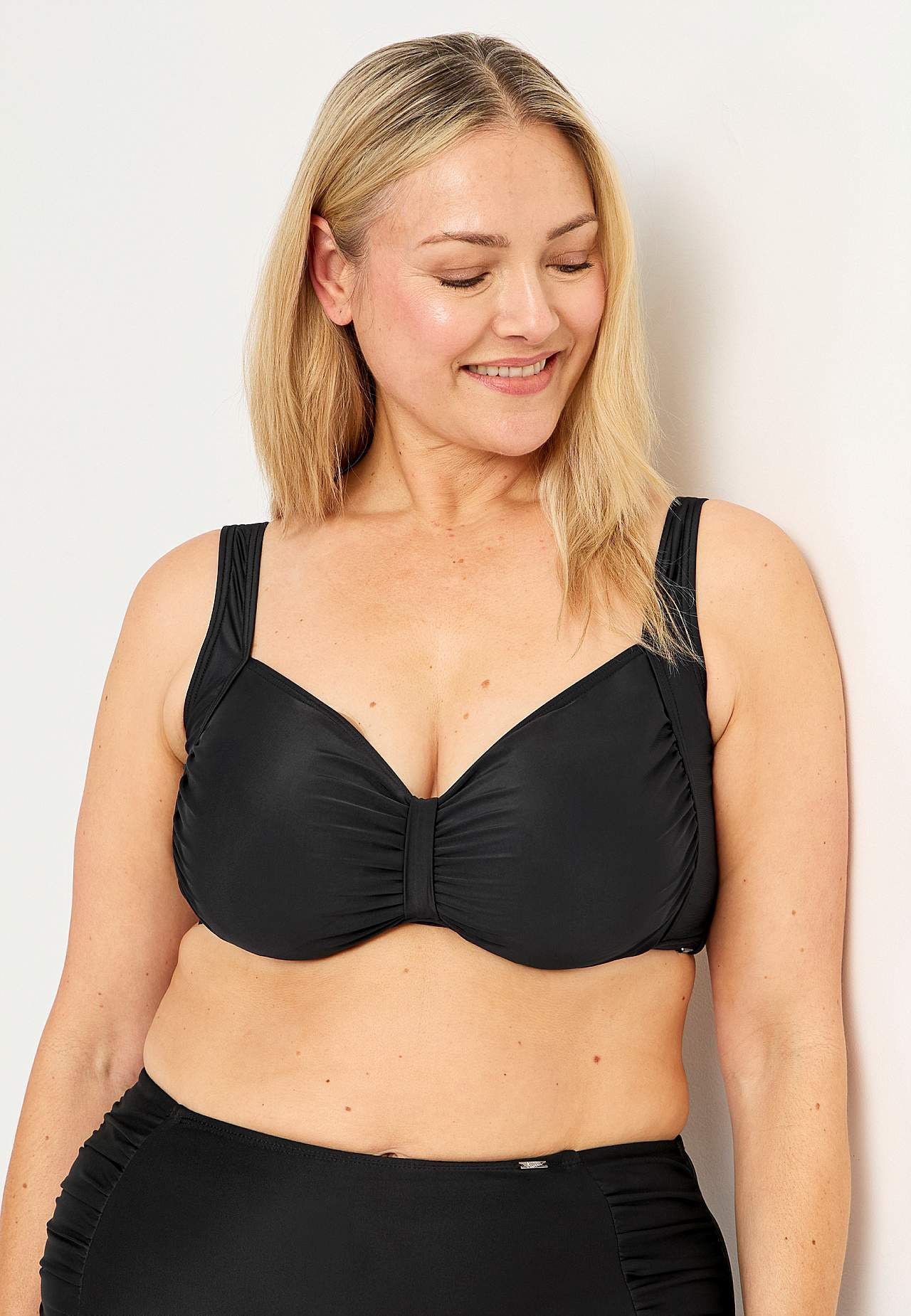 Ensfarvet bikini-bh Brighton