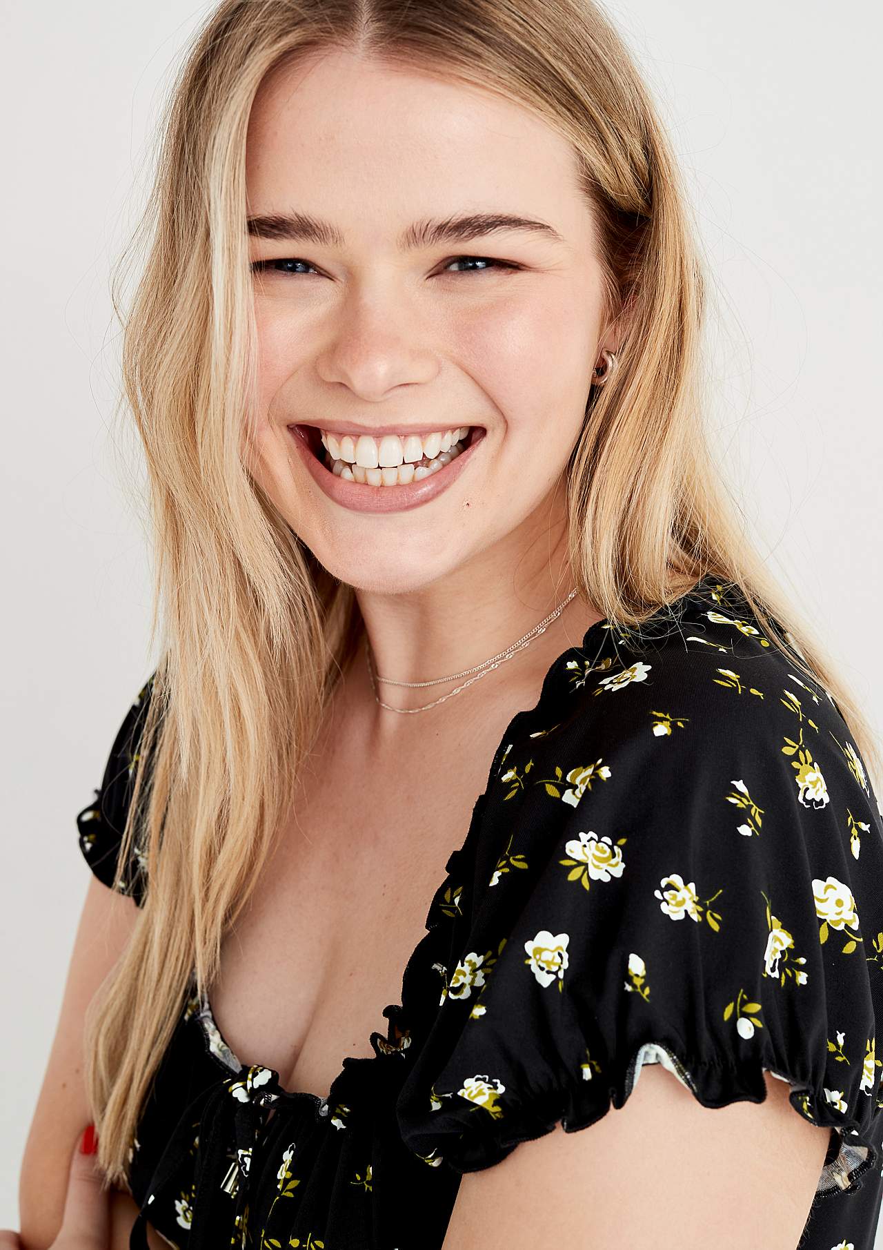 Lang, mønstret off-shoulder-kjole