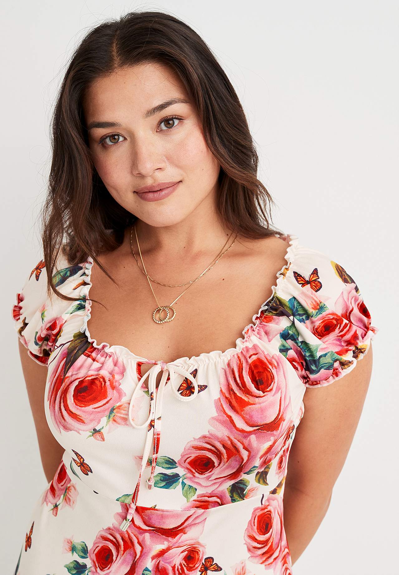 Mønstret off-shoulder-kjole