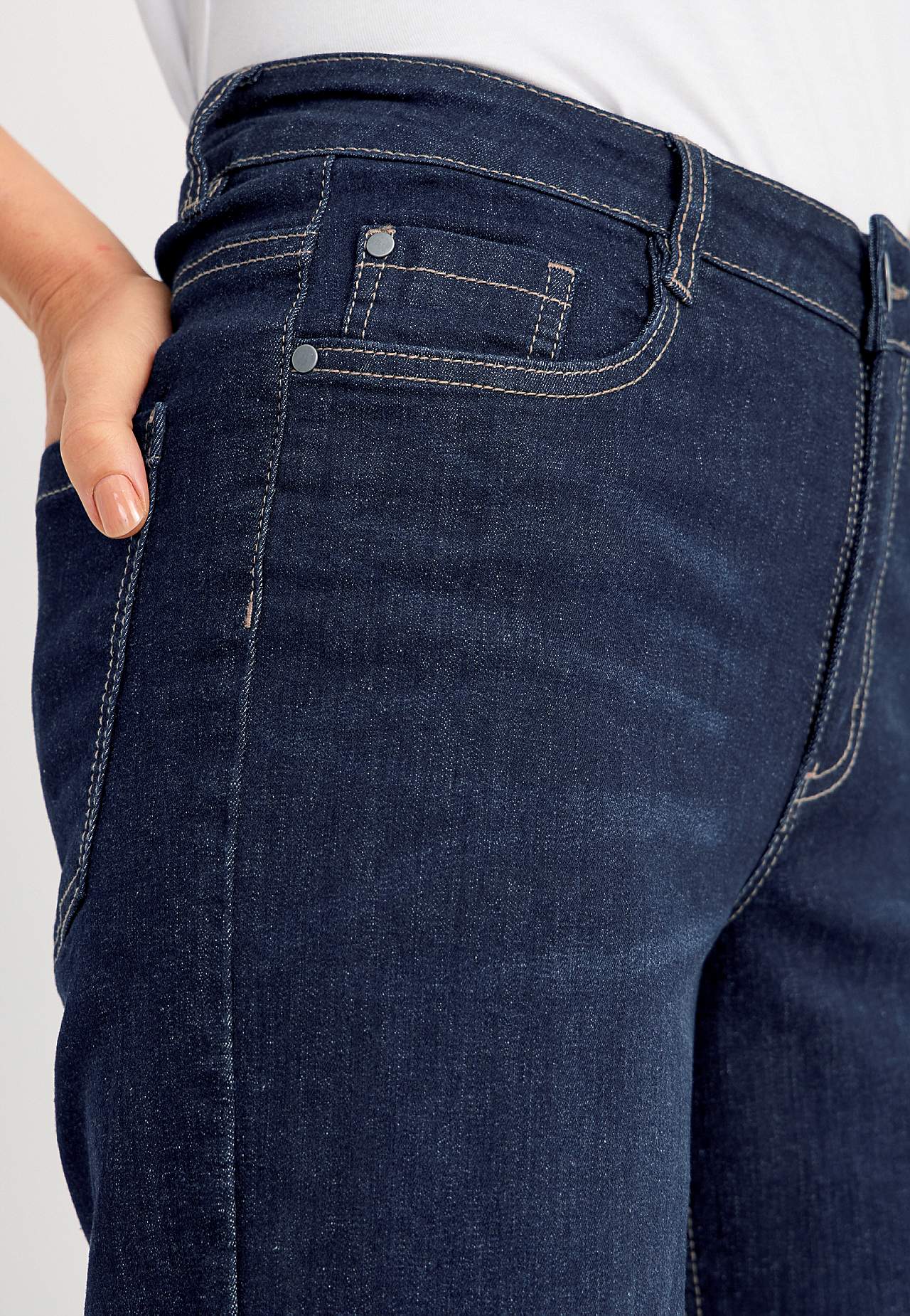 Brede jeans med høj talje