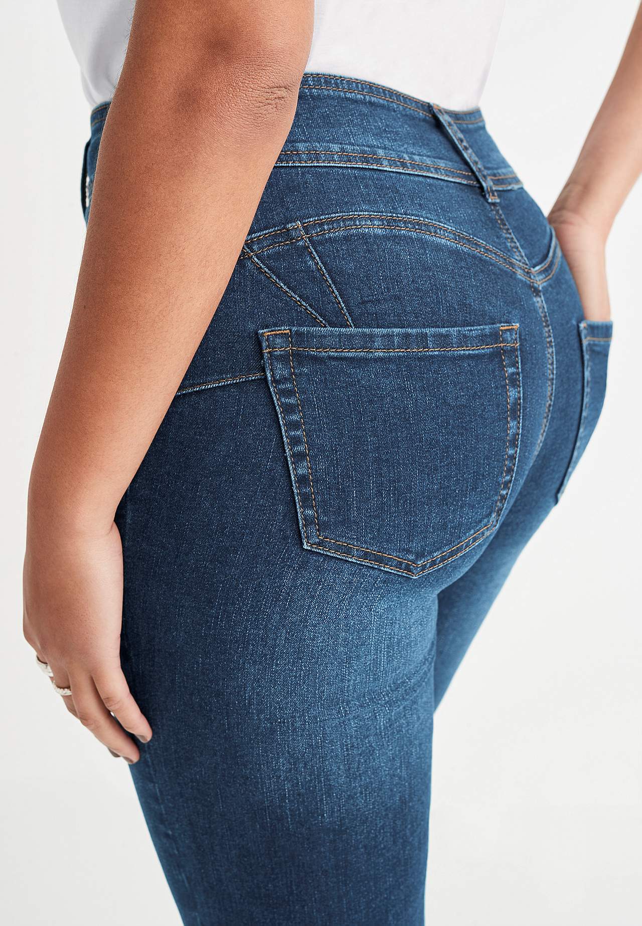 Elastiske crop jeans med shaping-effekt