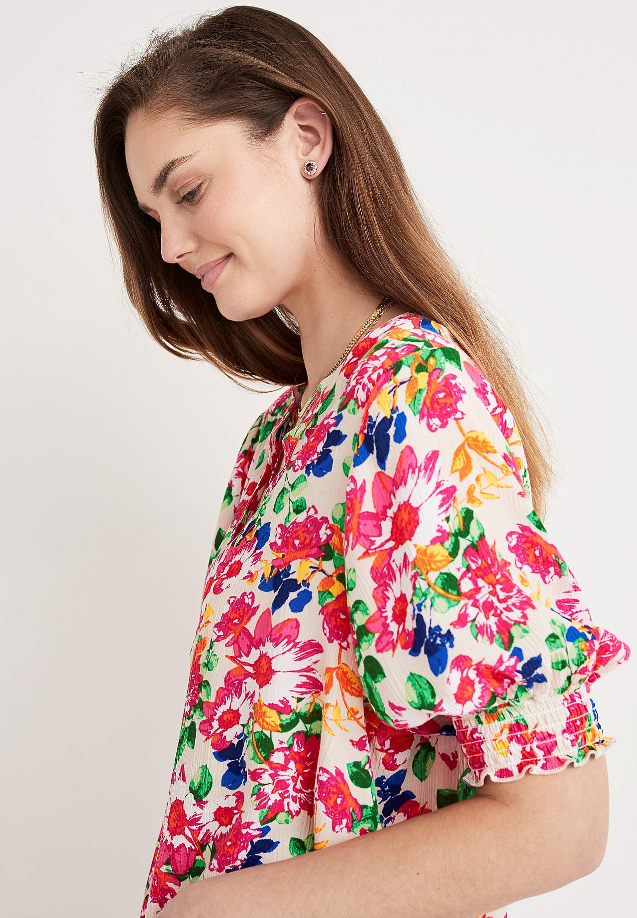 Kreppet bluse med smock Mia