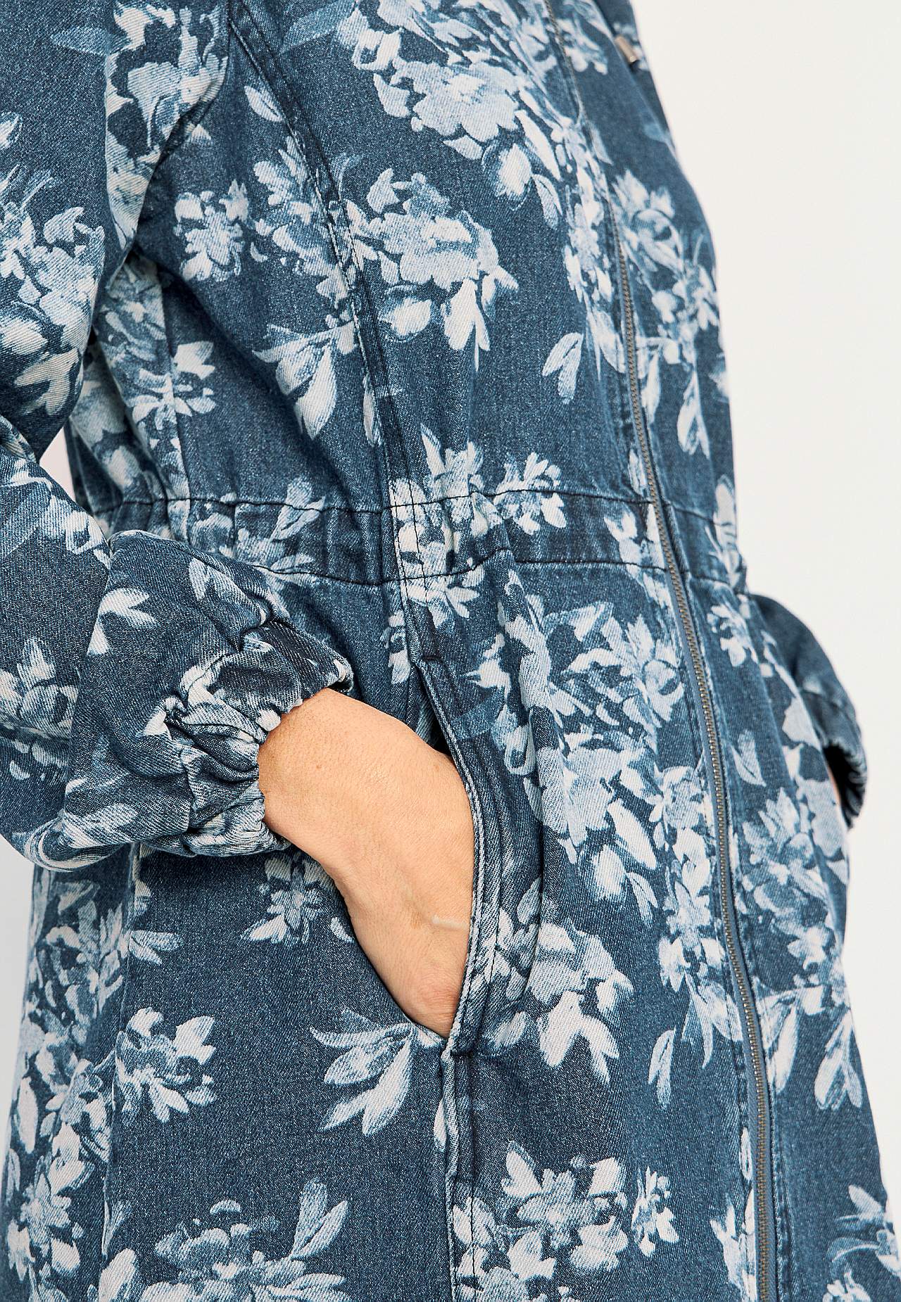 Mønstret parka i denim