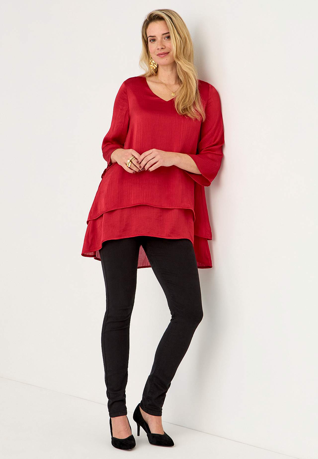 V-udskåret tunika med trompetærme