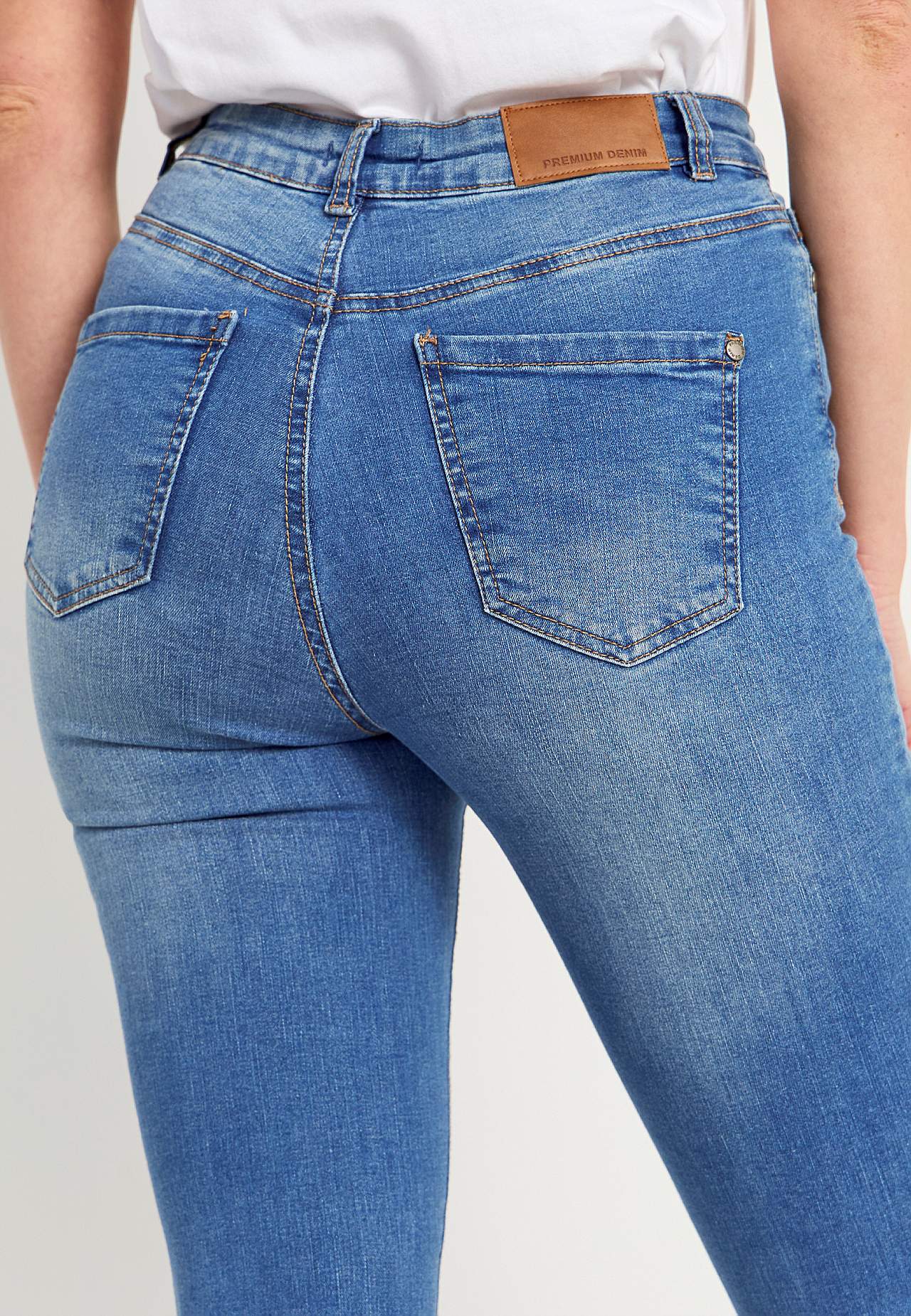 Jeans i denim med superstræk