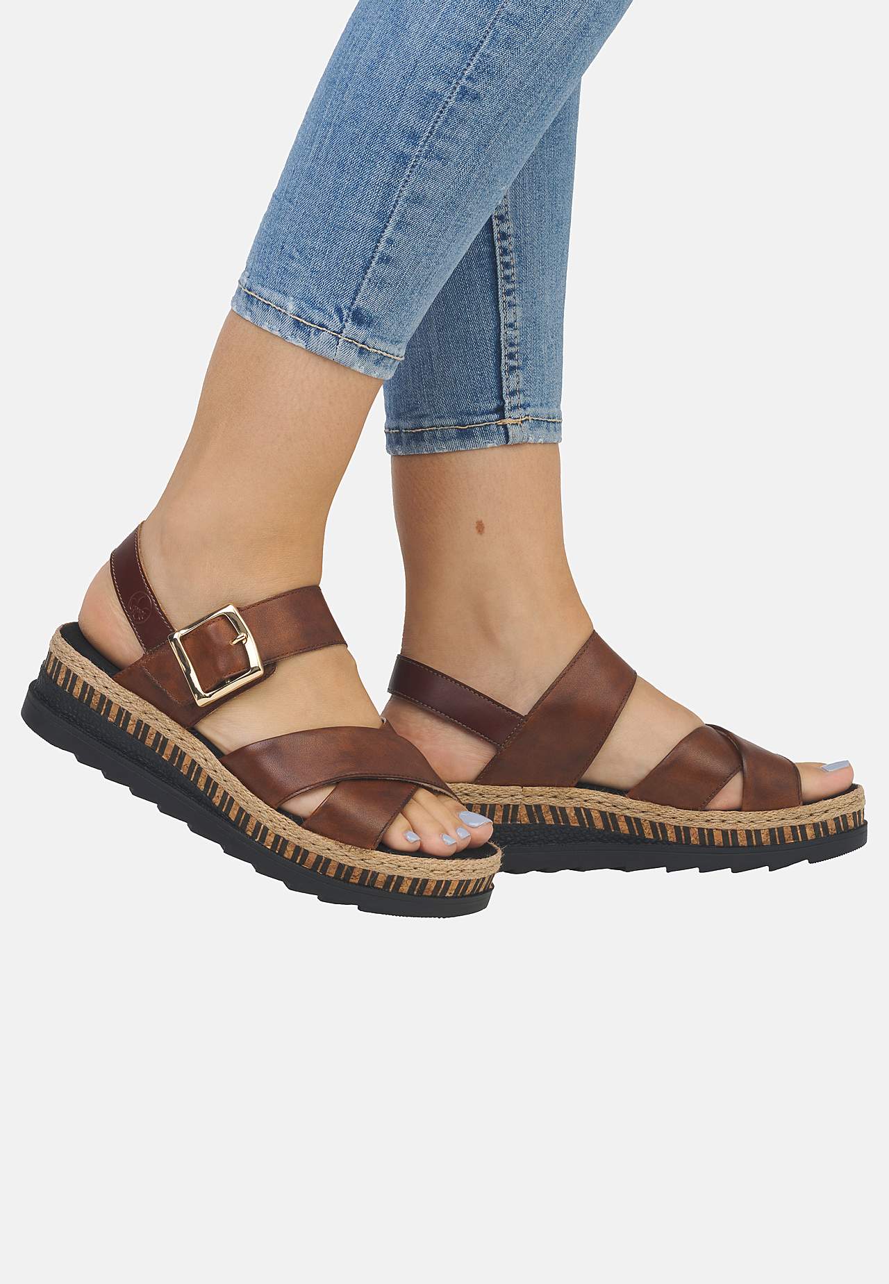 Bekvem sandal med krydsende remme