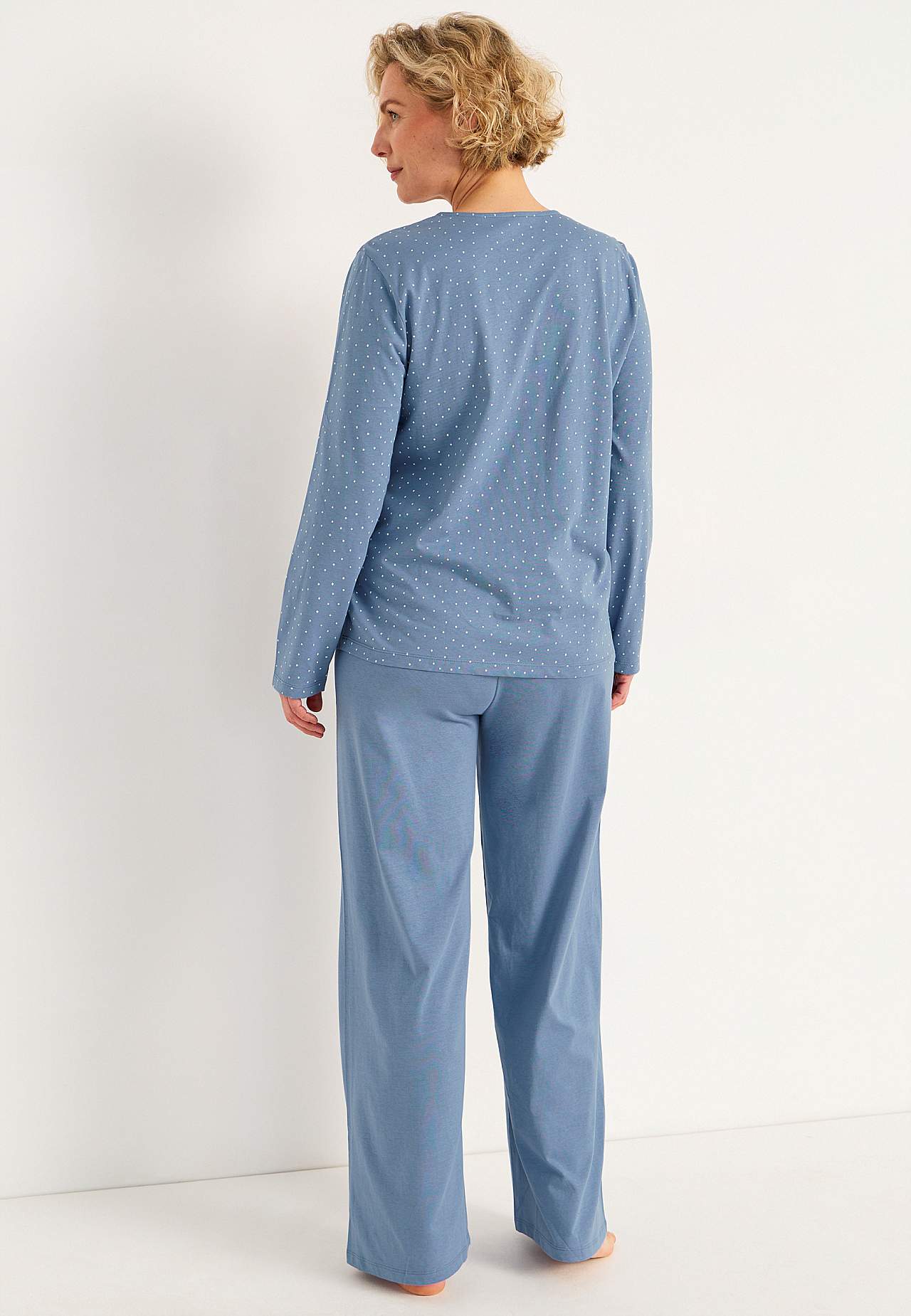 To-delt pyjamas med prikker