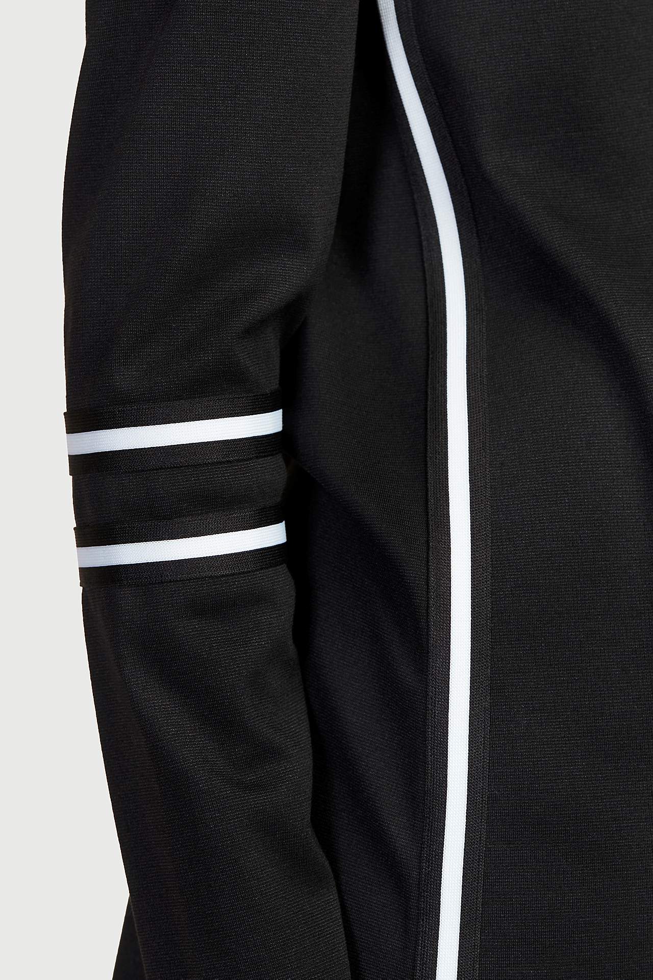 Jerseykjole med kontrastfarvede detaljer Tatum
